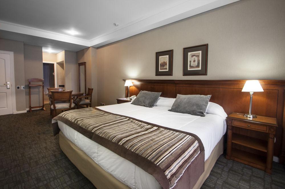 Habitación Tucuman Center Hotel Suites & Business