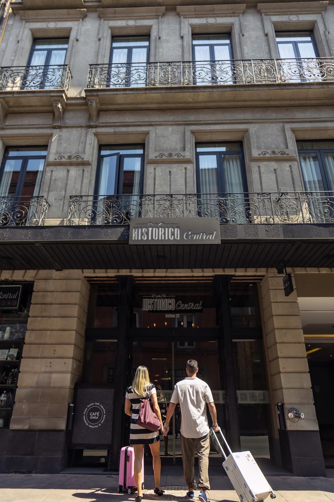 Vista Exterior Historico Central Hotel