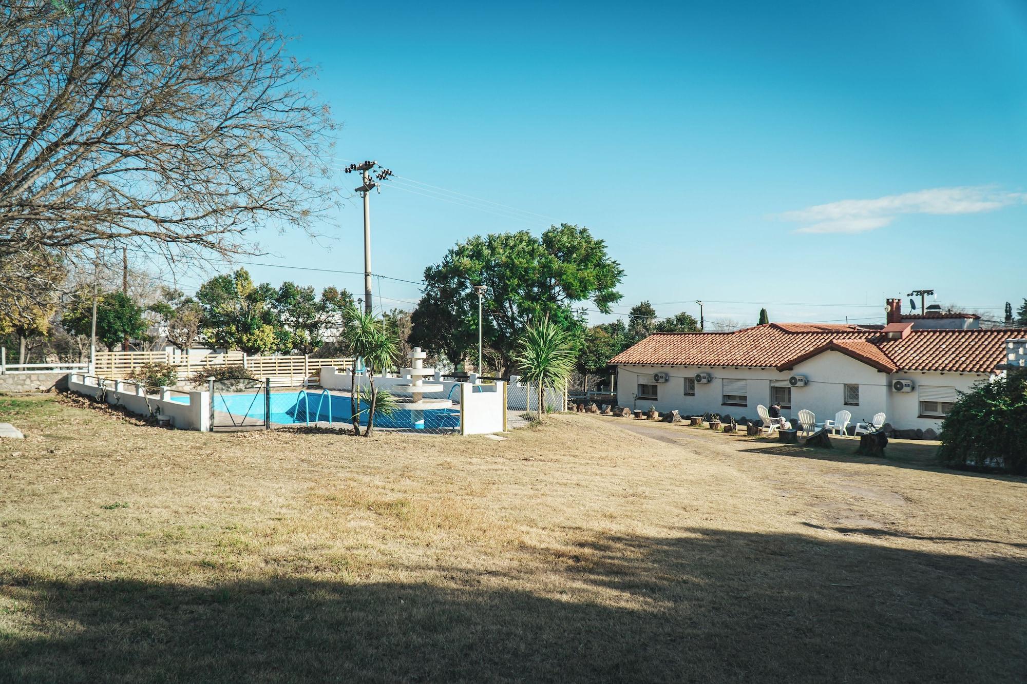 Vista Piscina Posada Mainca