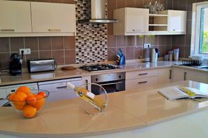 Alquiler Vacacional - Top house! Detached villa with air conditioning and heating, private pool