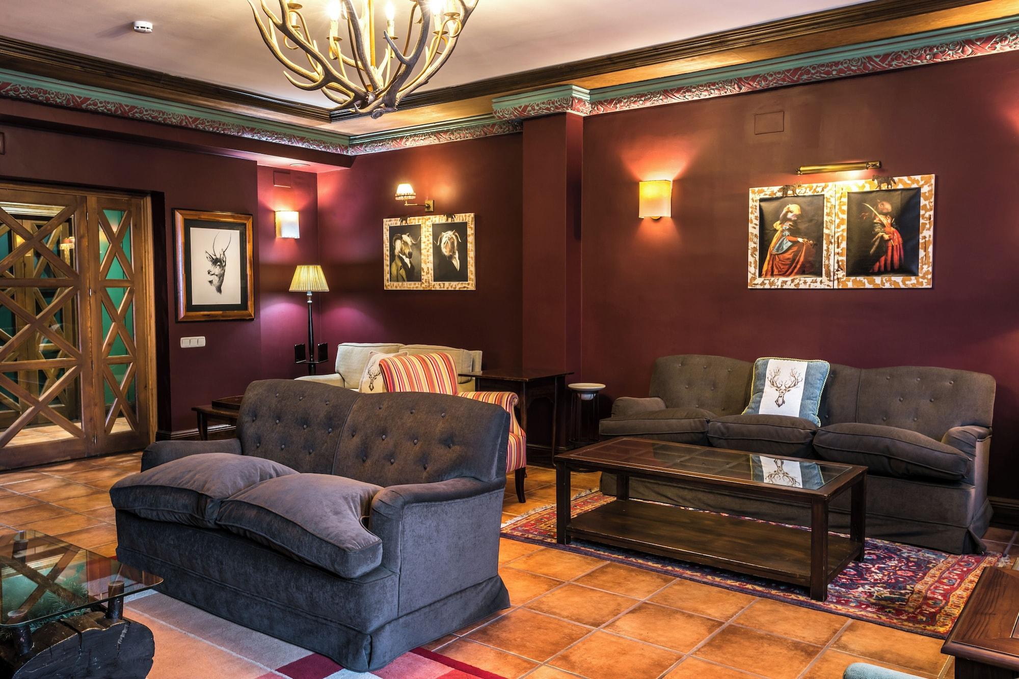 Vista Lobby El Refugio de Aran Vielha Aparthotel