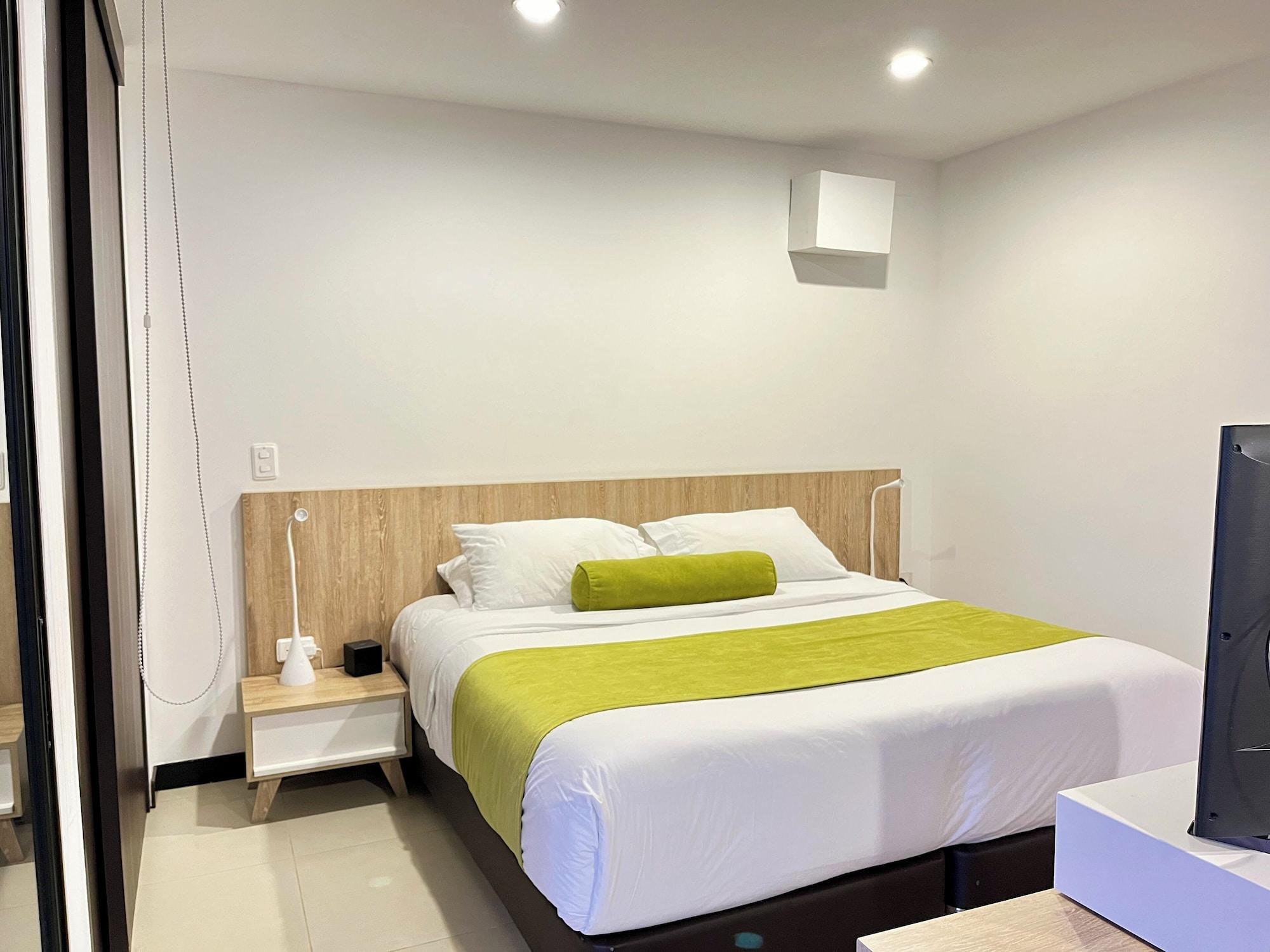 Varios Room-apartasuite Cercana al Aeropuerto i