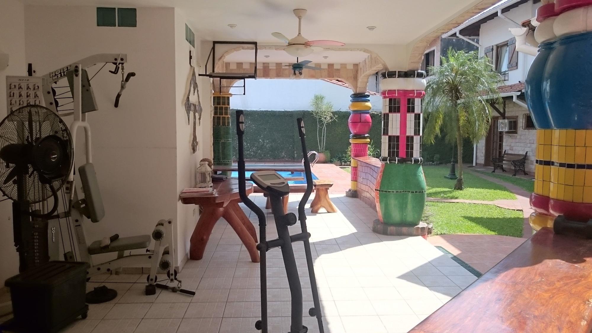 Gimnasio Apar-T-Hotel Porta Westfalica