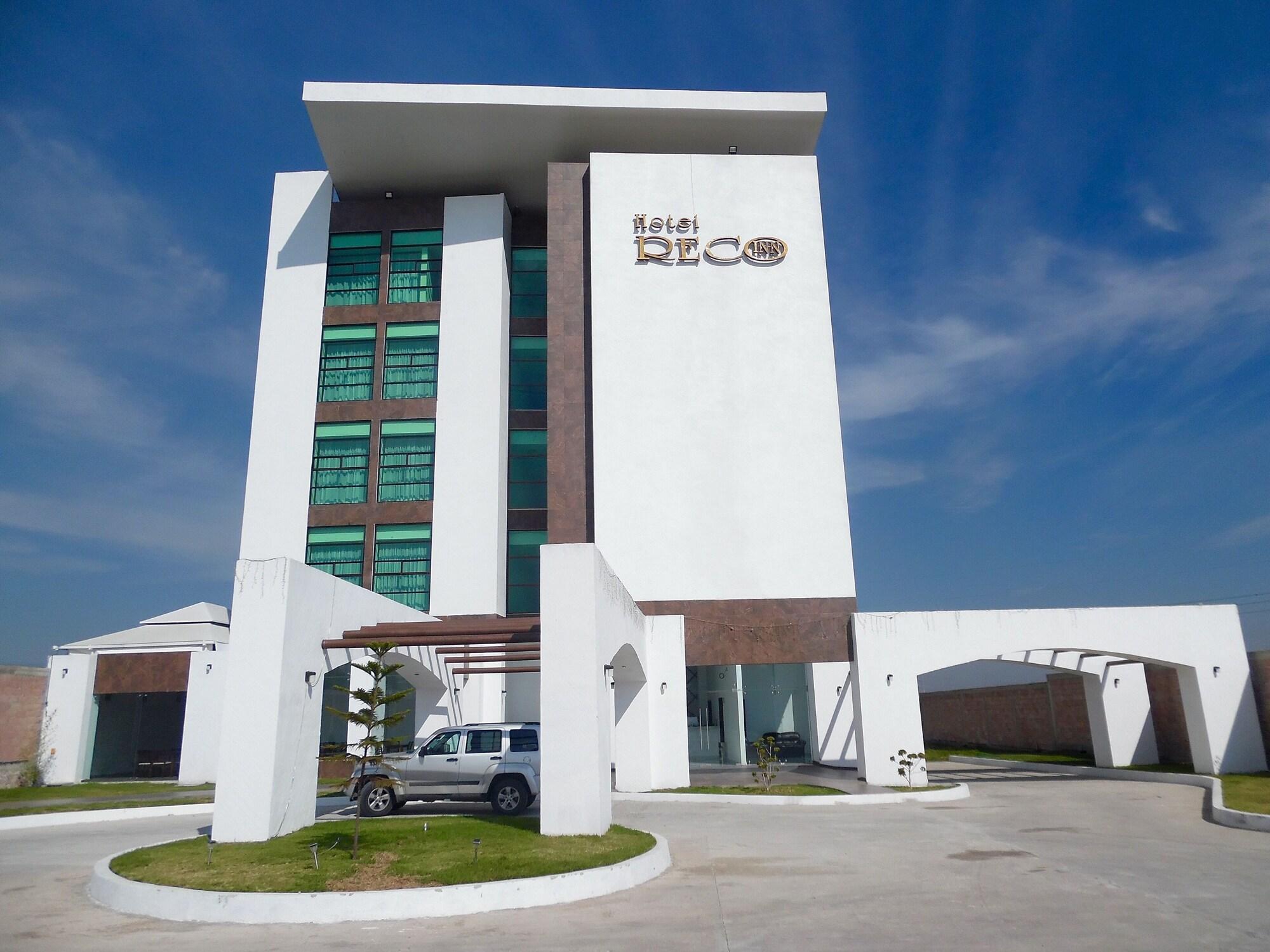 Varios Hotel Reco Inn