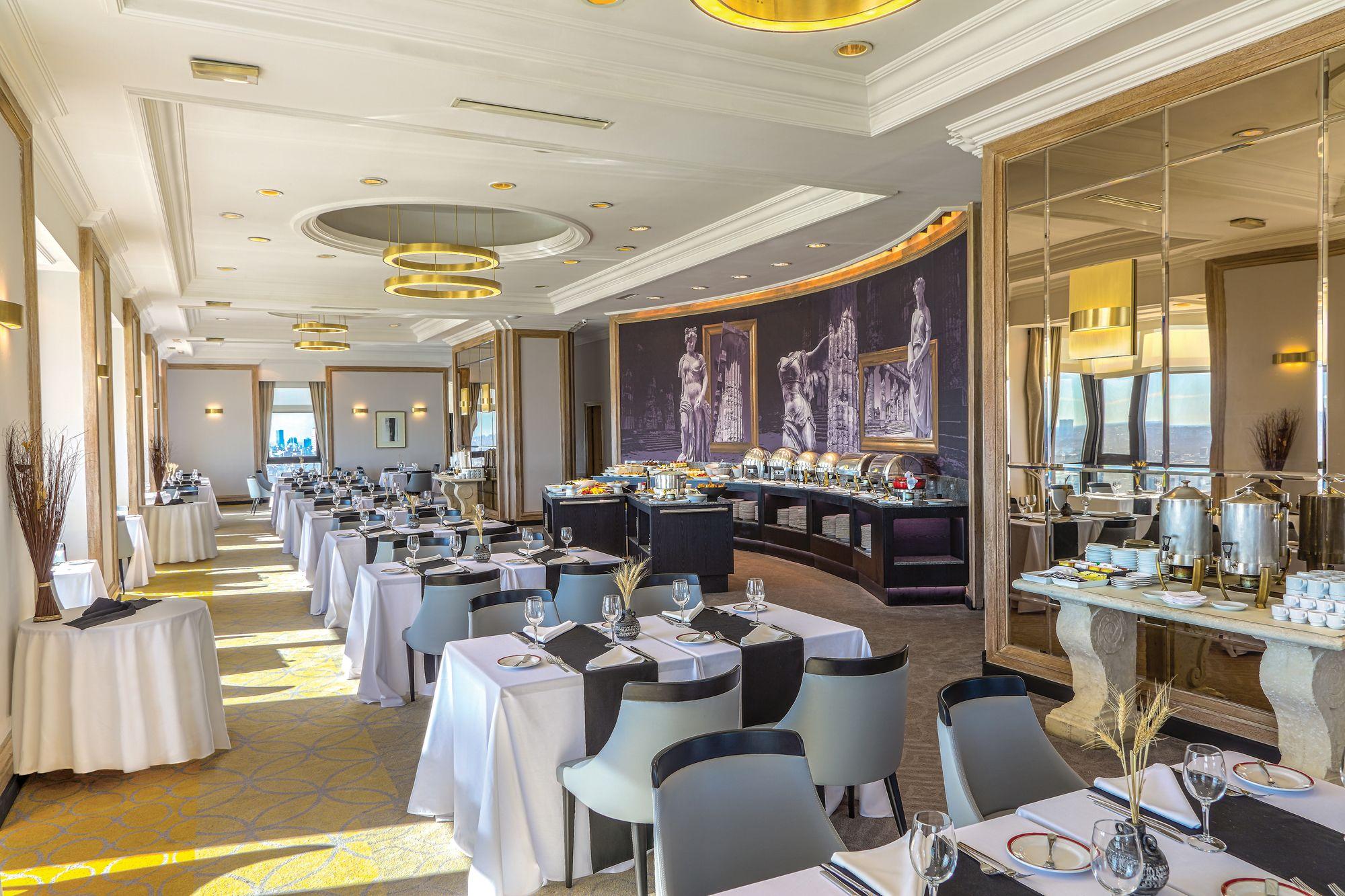 Restaurant Radisson Montevideo Victoria Plaza