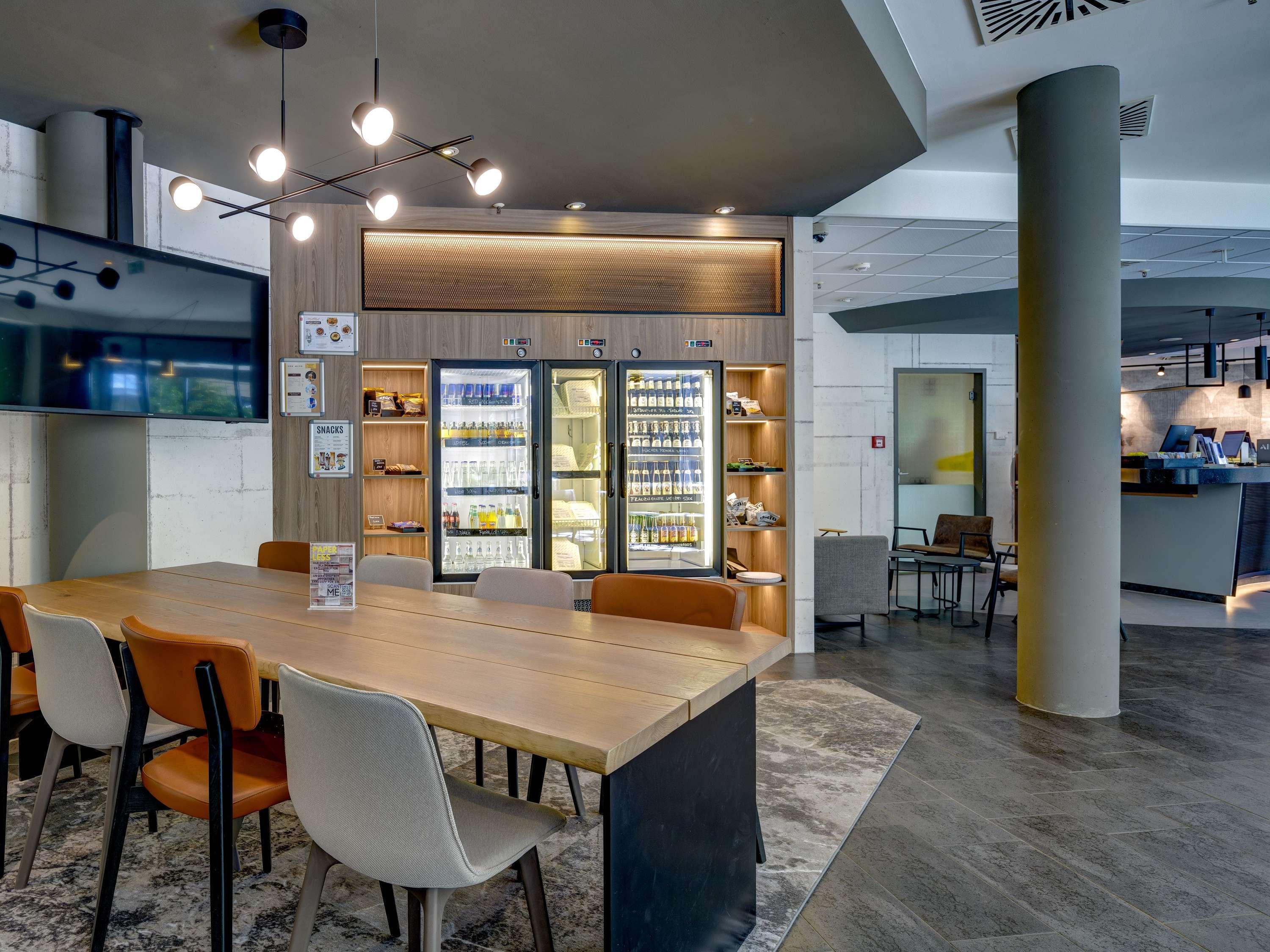 Bar/Salón Novotel Suites München Parkstadt Schwabing