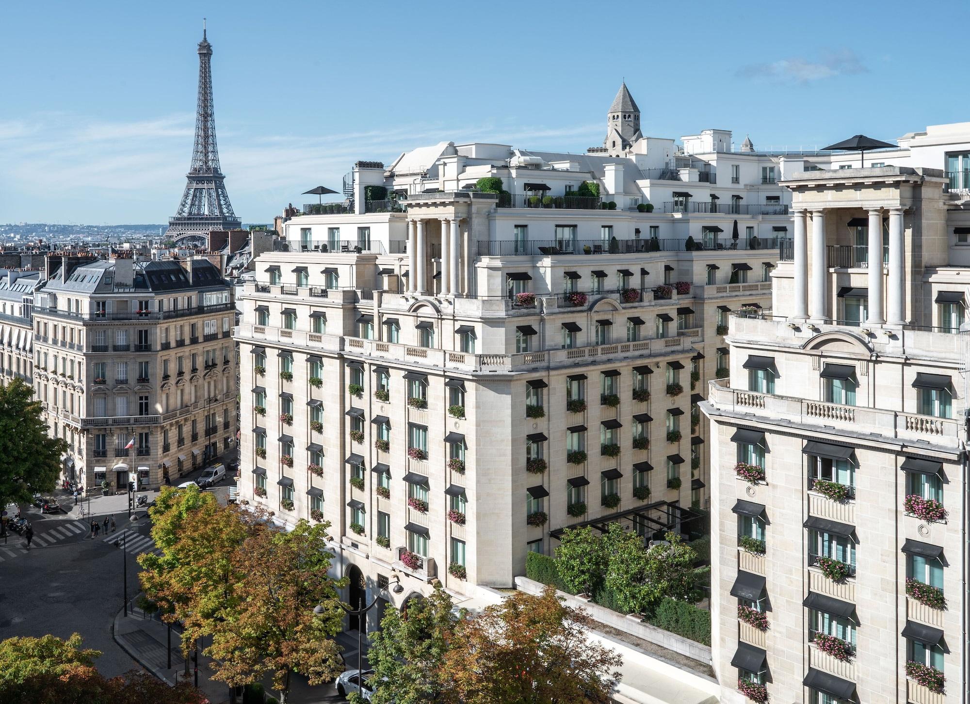 Vista Exterior Four Seasons Hotel George V