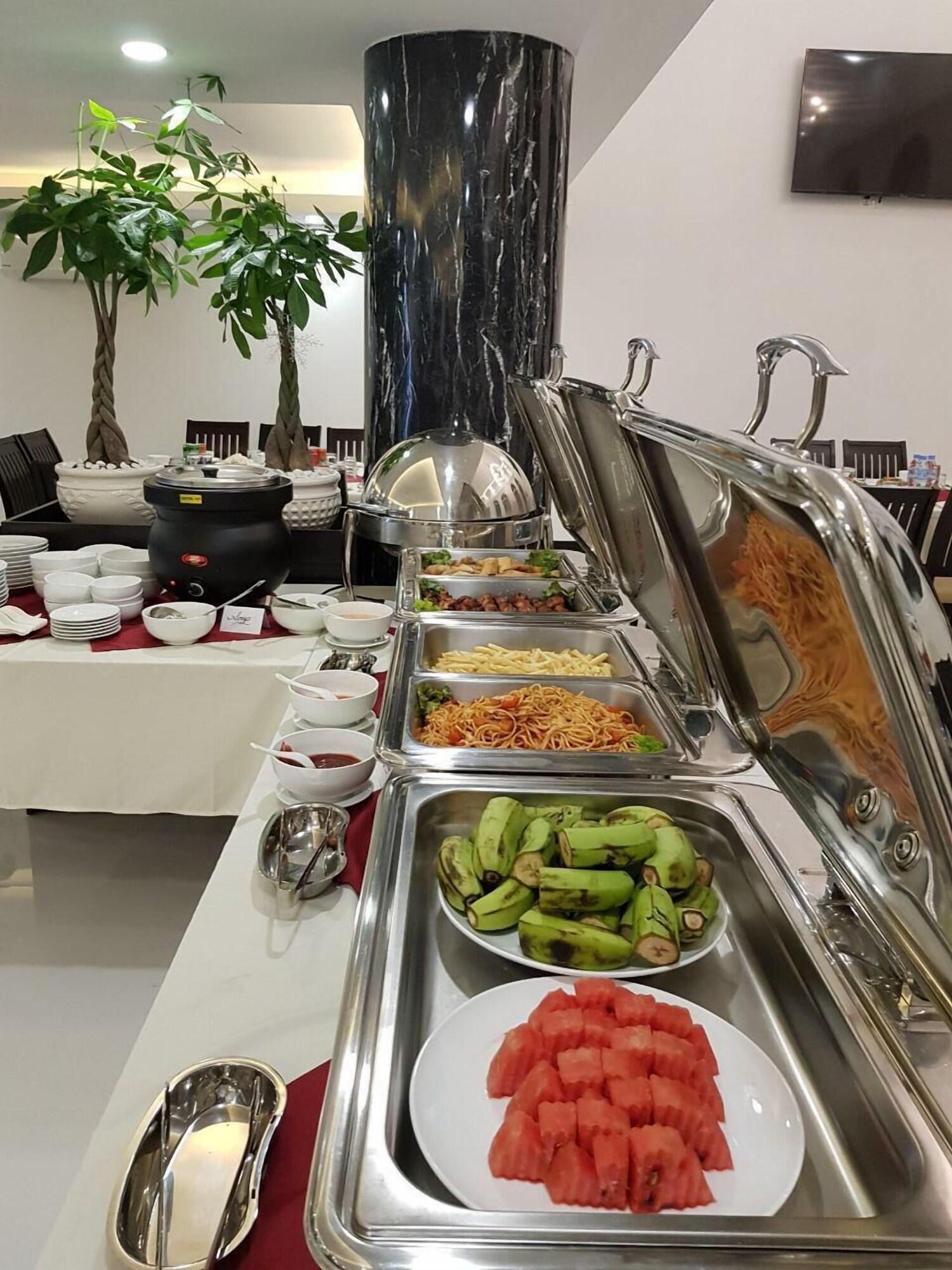 Restaurant Apple Hotel Three