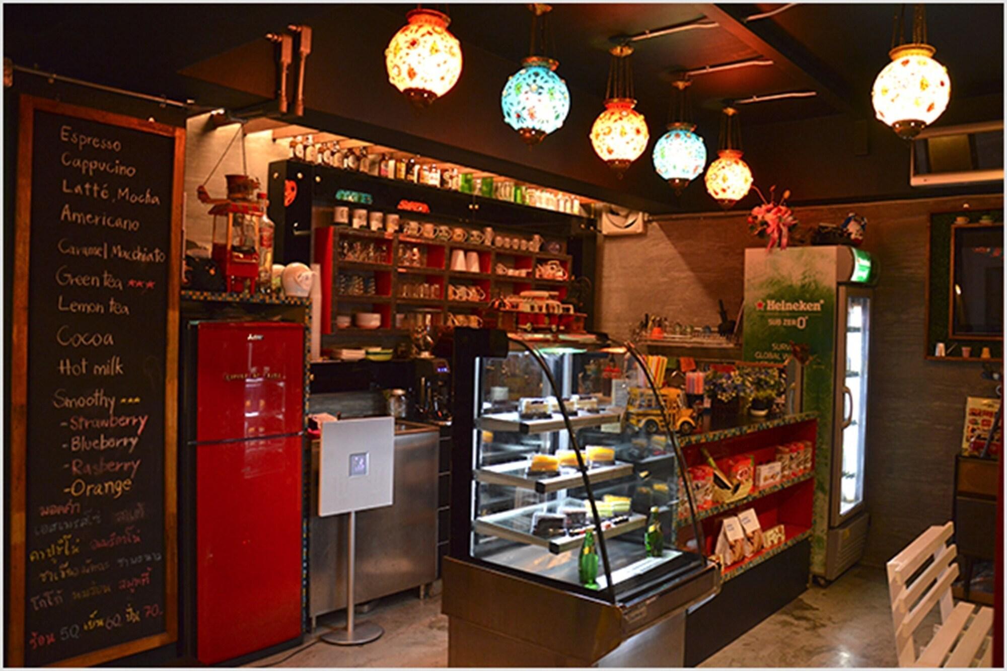 Restaurant Raya Grand Hotel