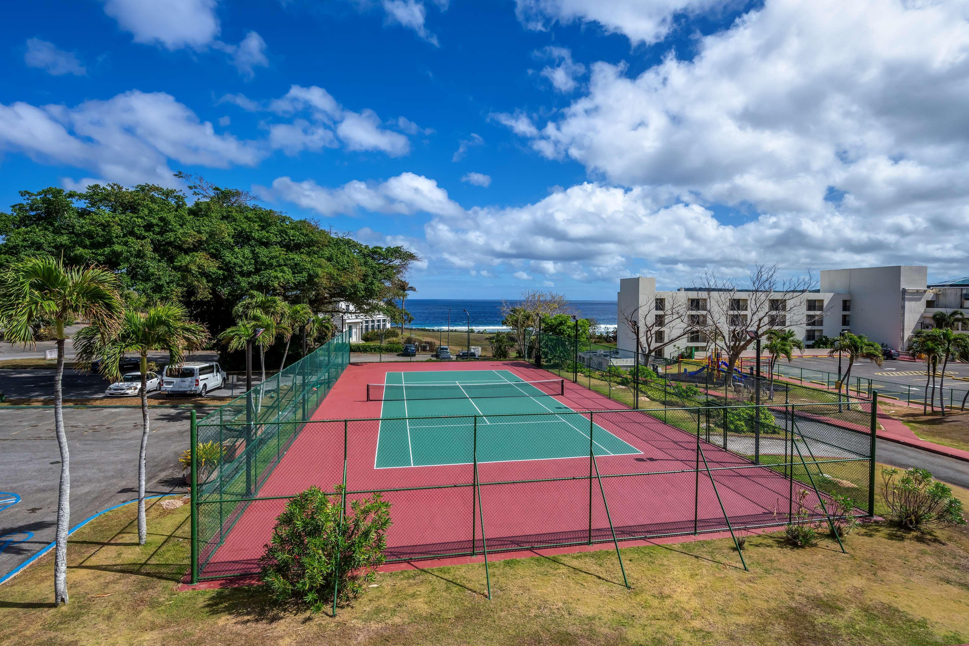 Vista Exterior Hilton Guam Resort And Spa