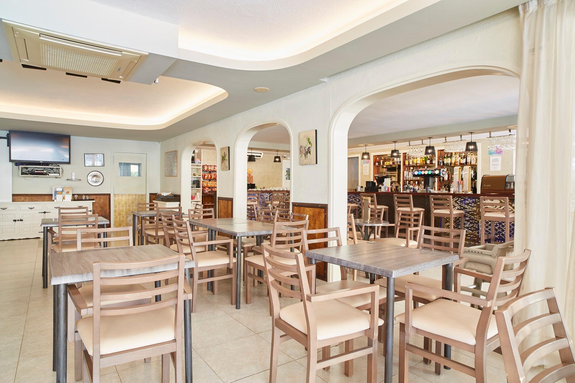 Restaurante APARTAMENTOS CASA LUIS by INVISA
