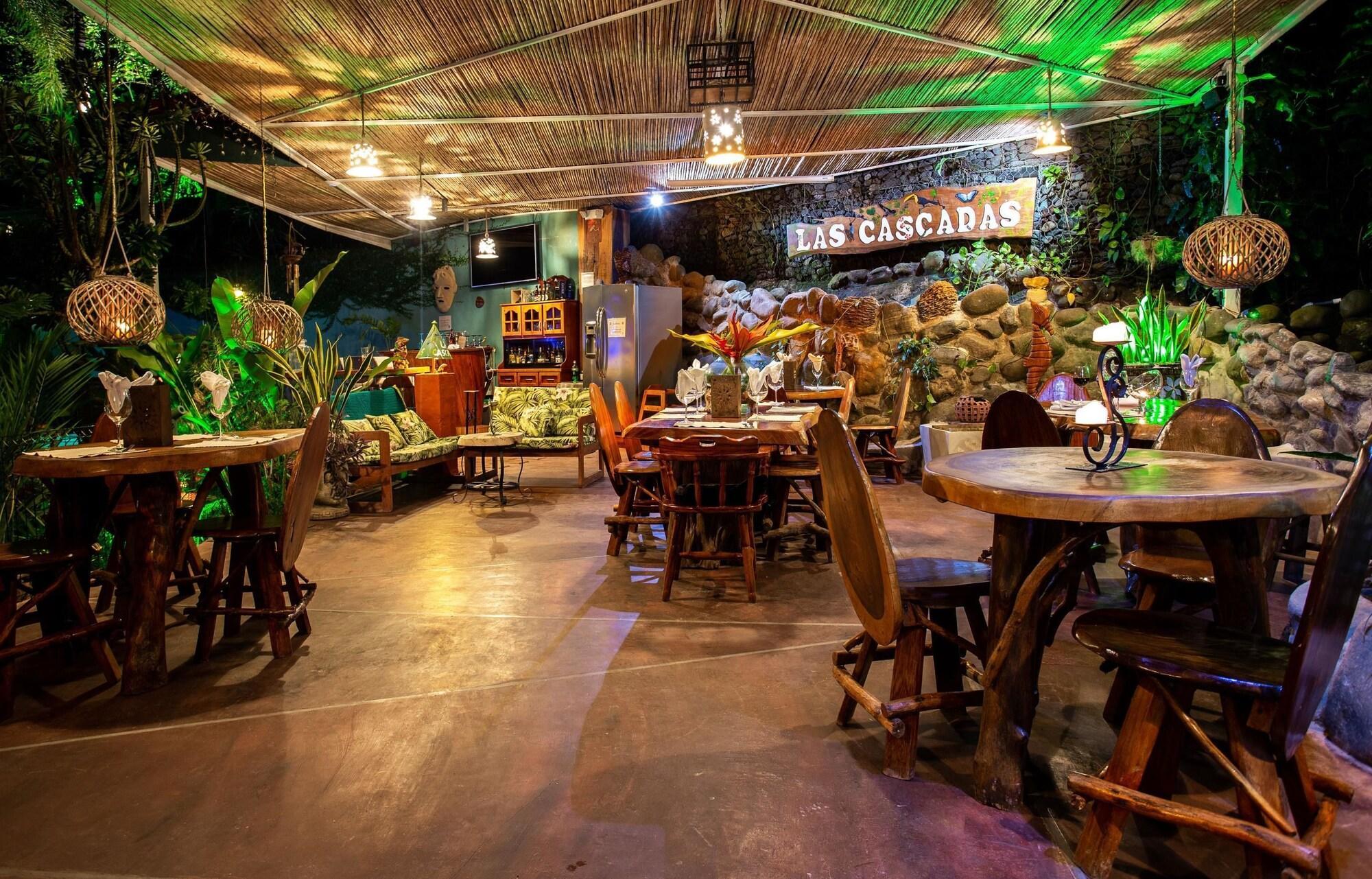 Restaurant Las Cascadas The Falls Condotel