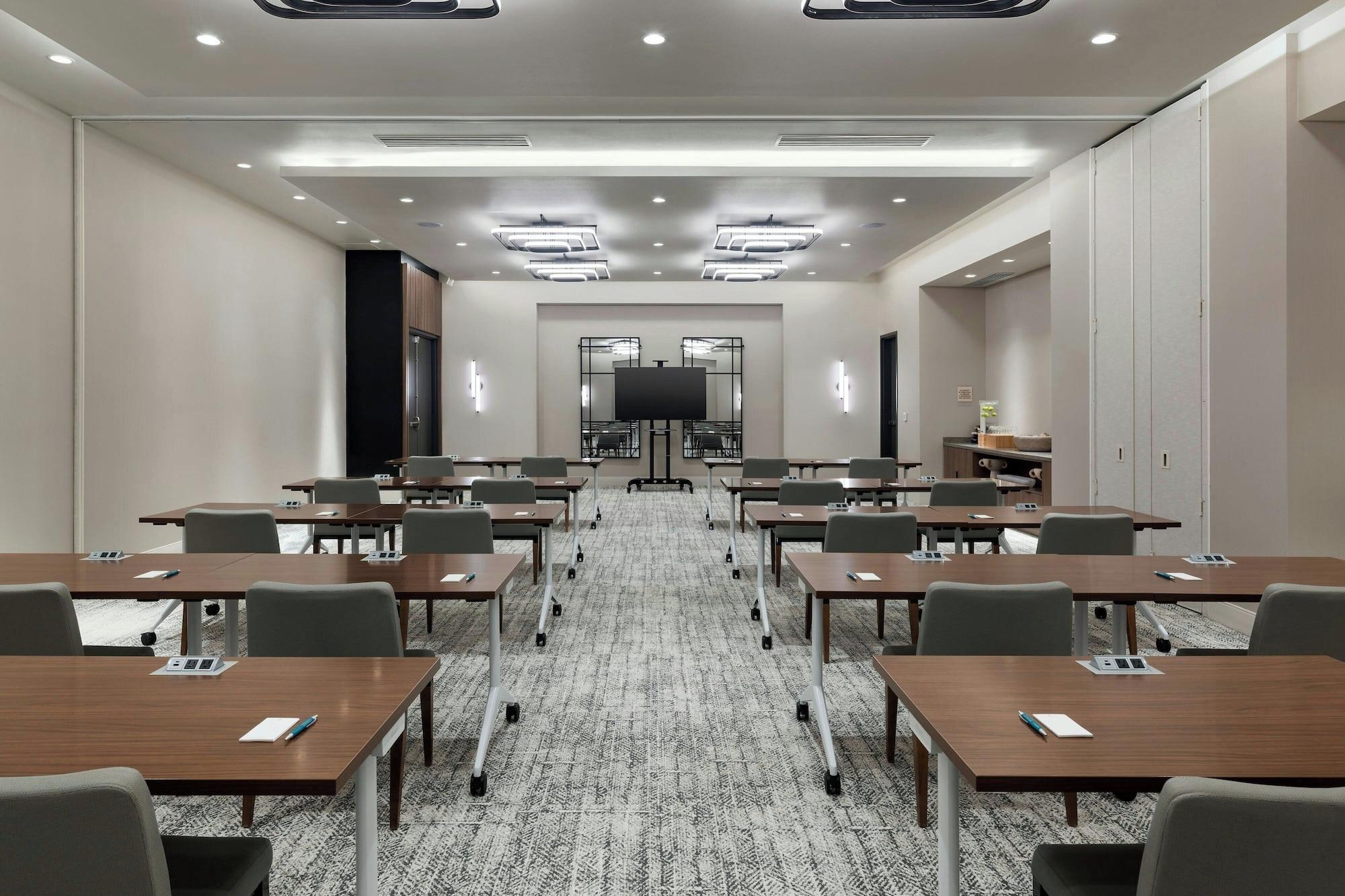 Sala de Reuniones Element Reno Experience District