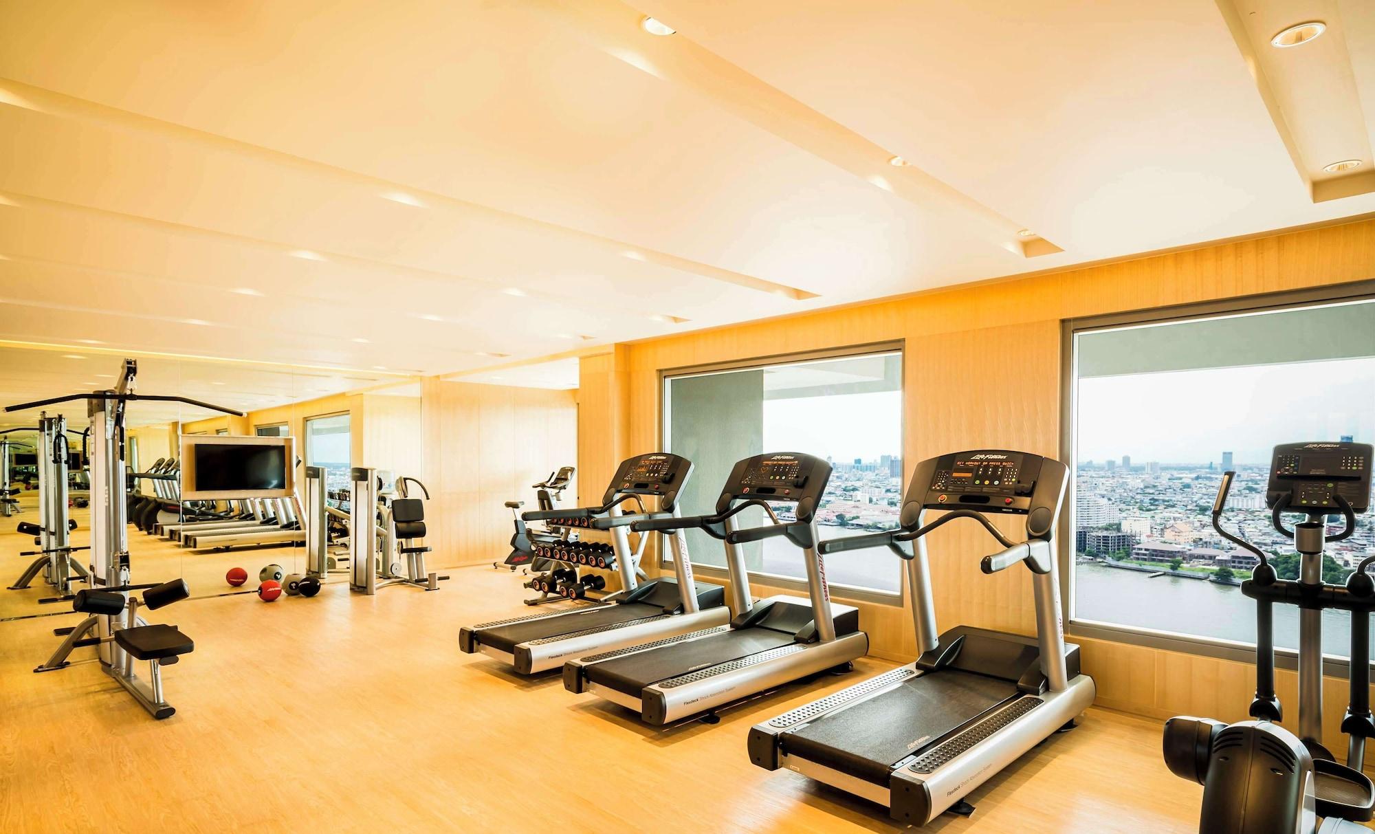 Gimnasio Avani+ Riverside Bangkok Hotel