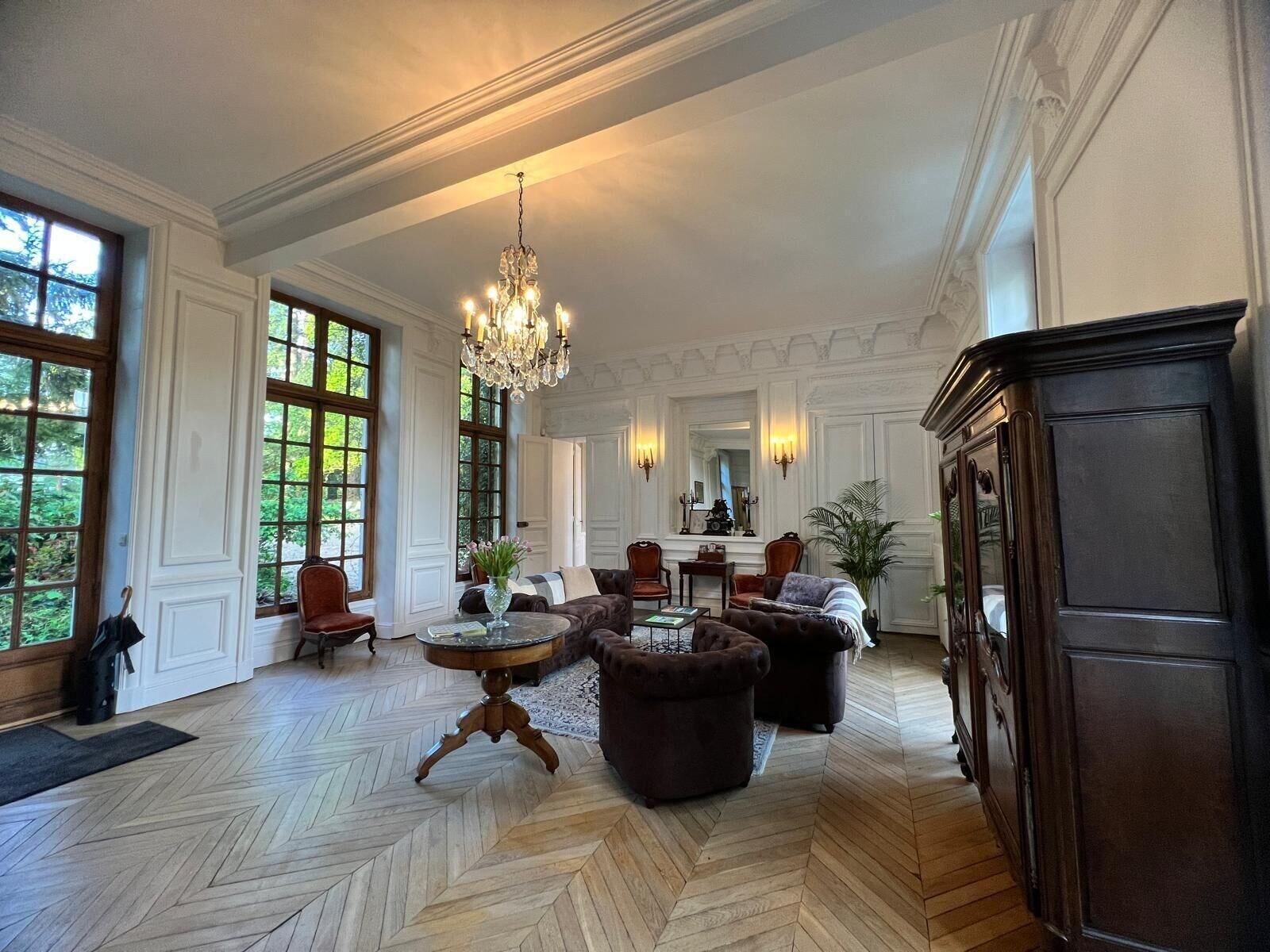 Vista Lobby Château du Rondon