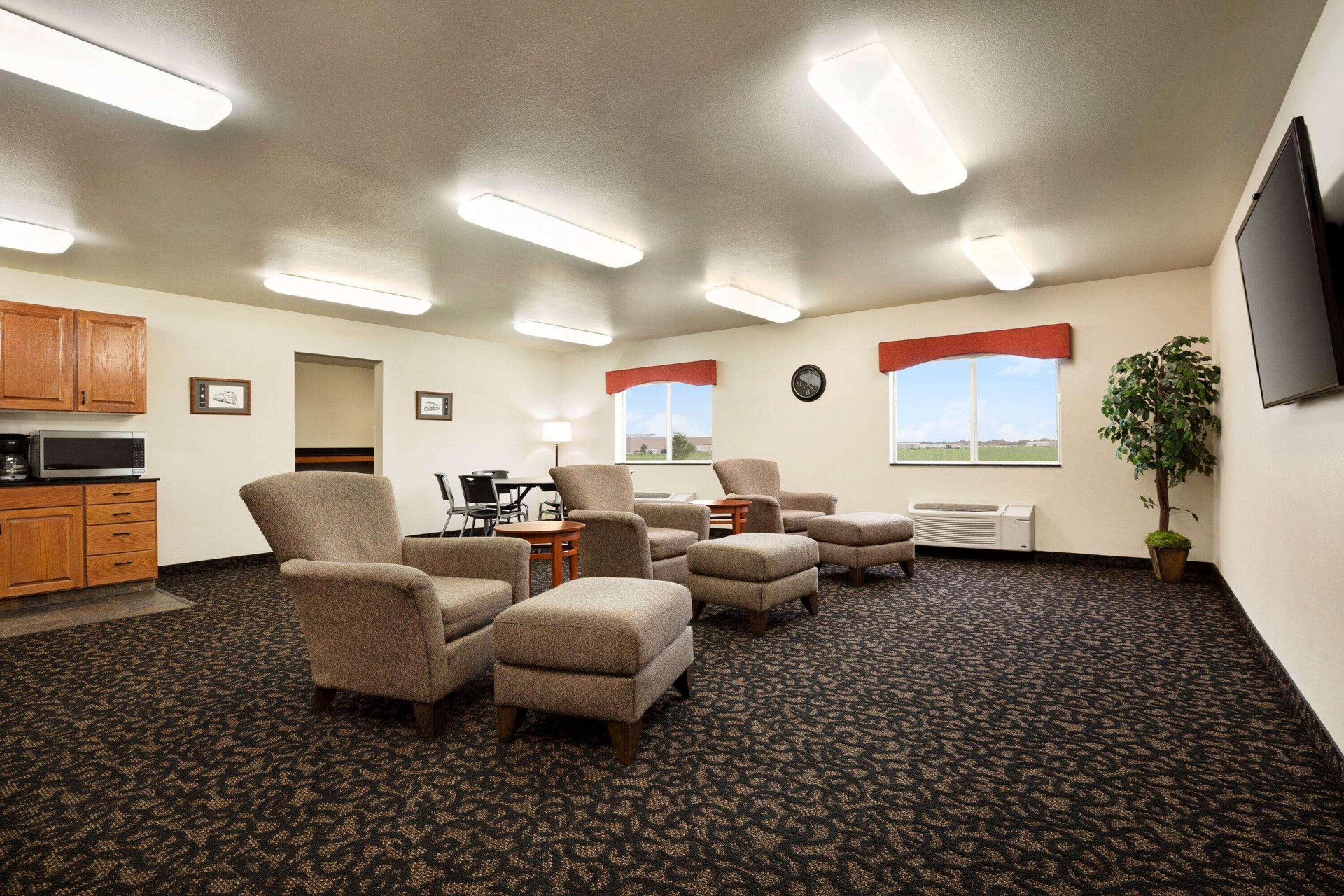 Bar/Salón Baymont by Wyndham Fremont