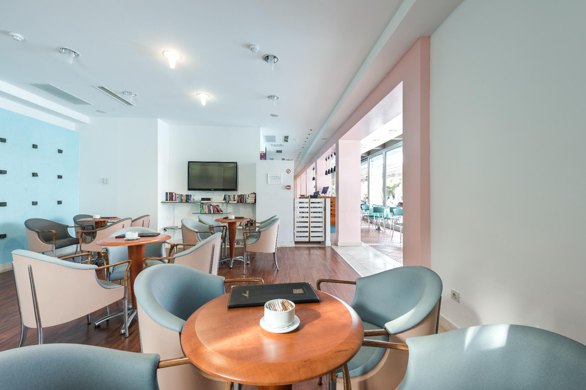Bar/Salón Uvala
