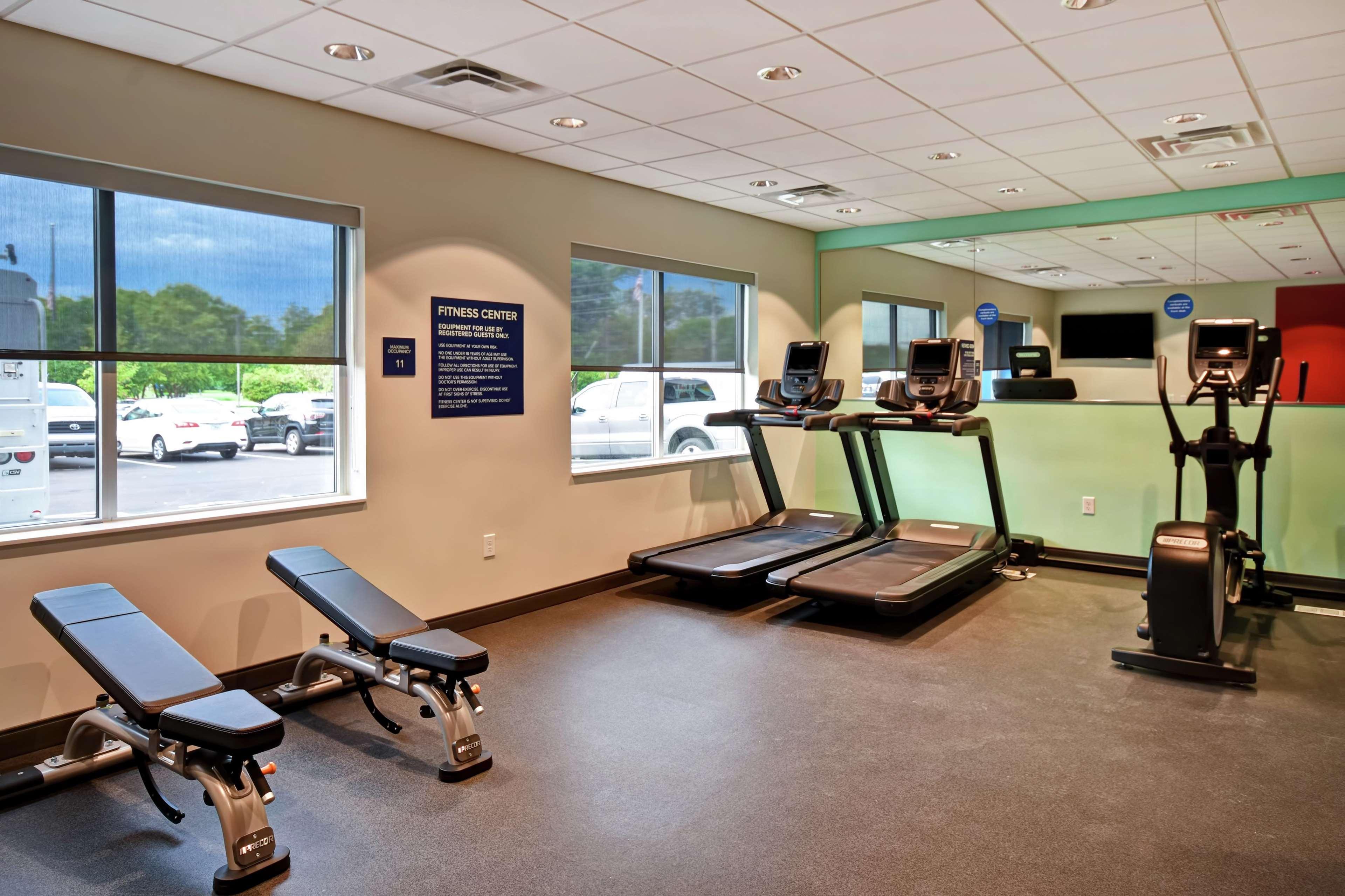 Instalaciones Recreativas Tru by Hilton Louisville Airport