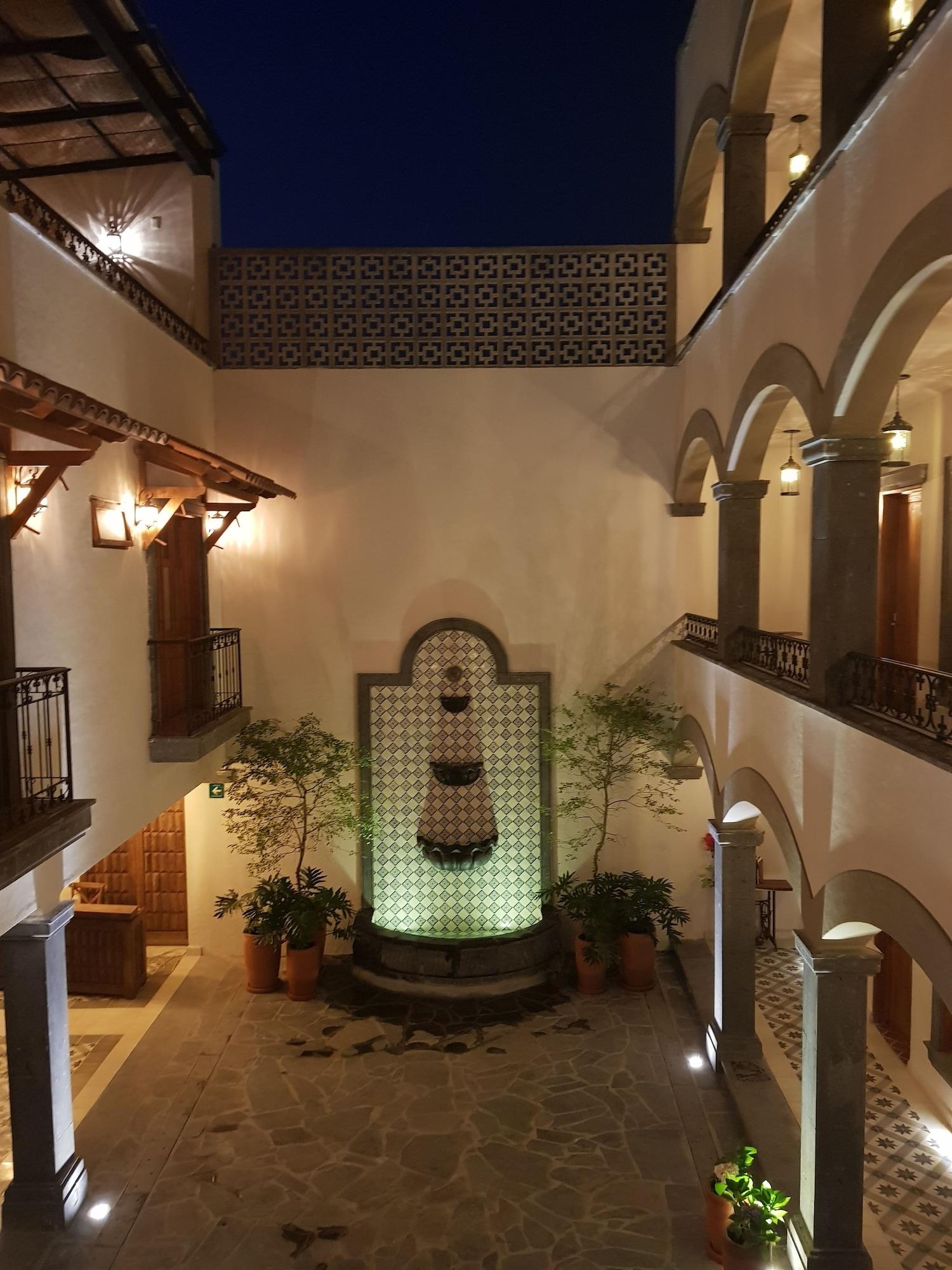 Varios Hotel Puerta San Pedro