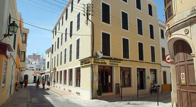 Vista Exterior Sagitario Hostal Ciutadella