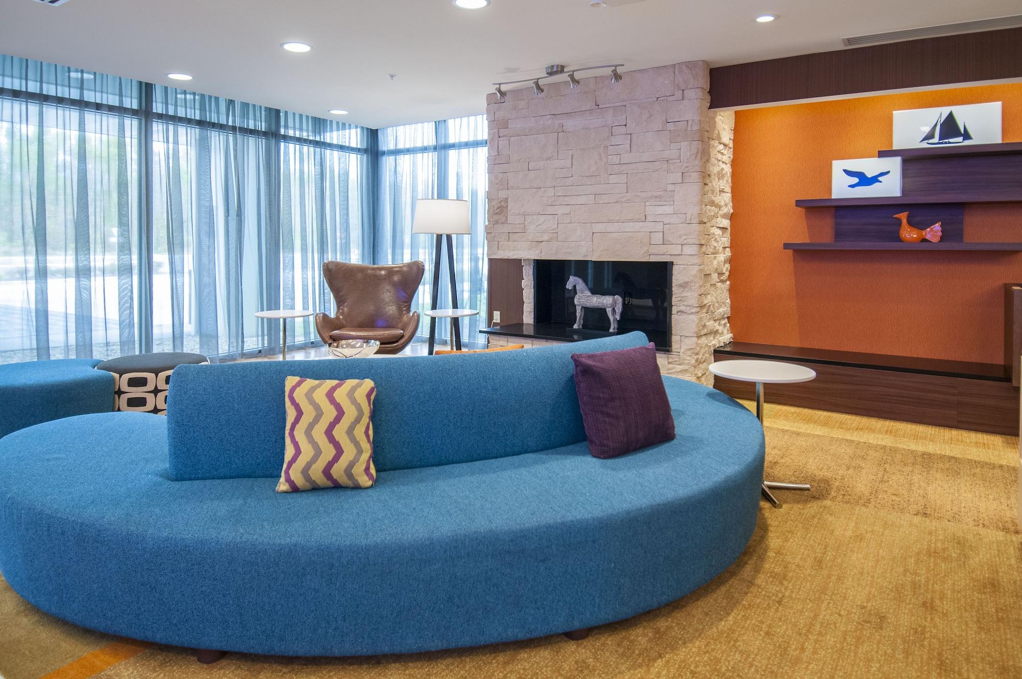 Vista Lobby Fairfield Inn & Suites by Marriott LaPlace