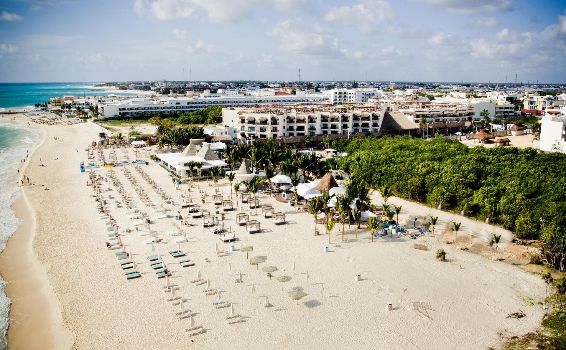 Playa Aldea Thai by oceanfront