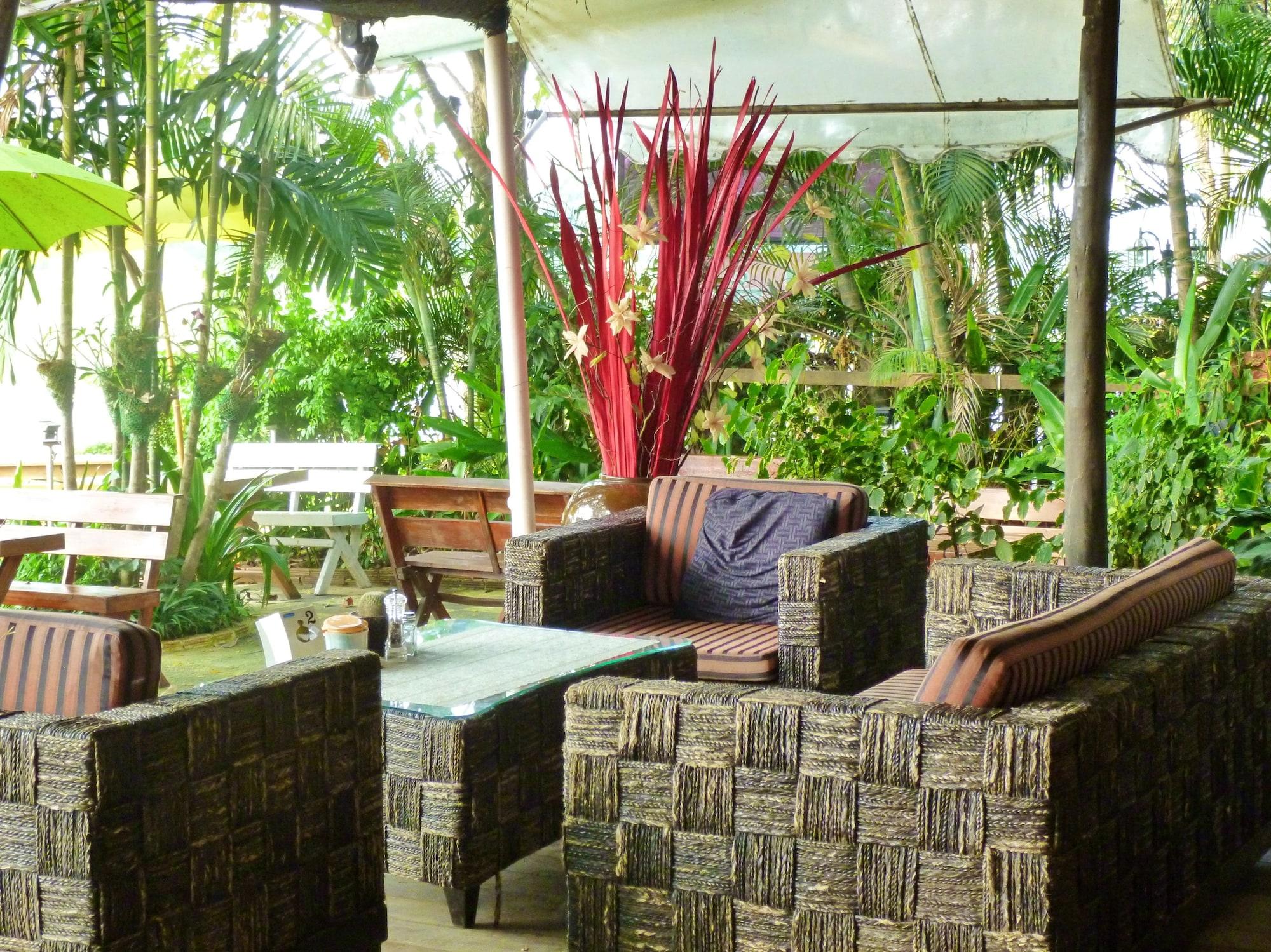 Vista Lobby Hollanda Montri Guesthouse