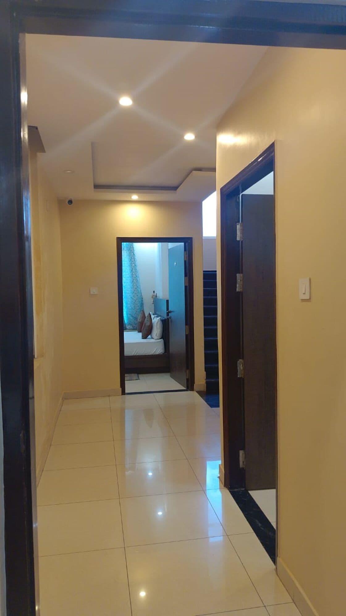 Vista Lobby L S Grand By GRB