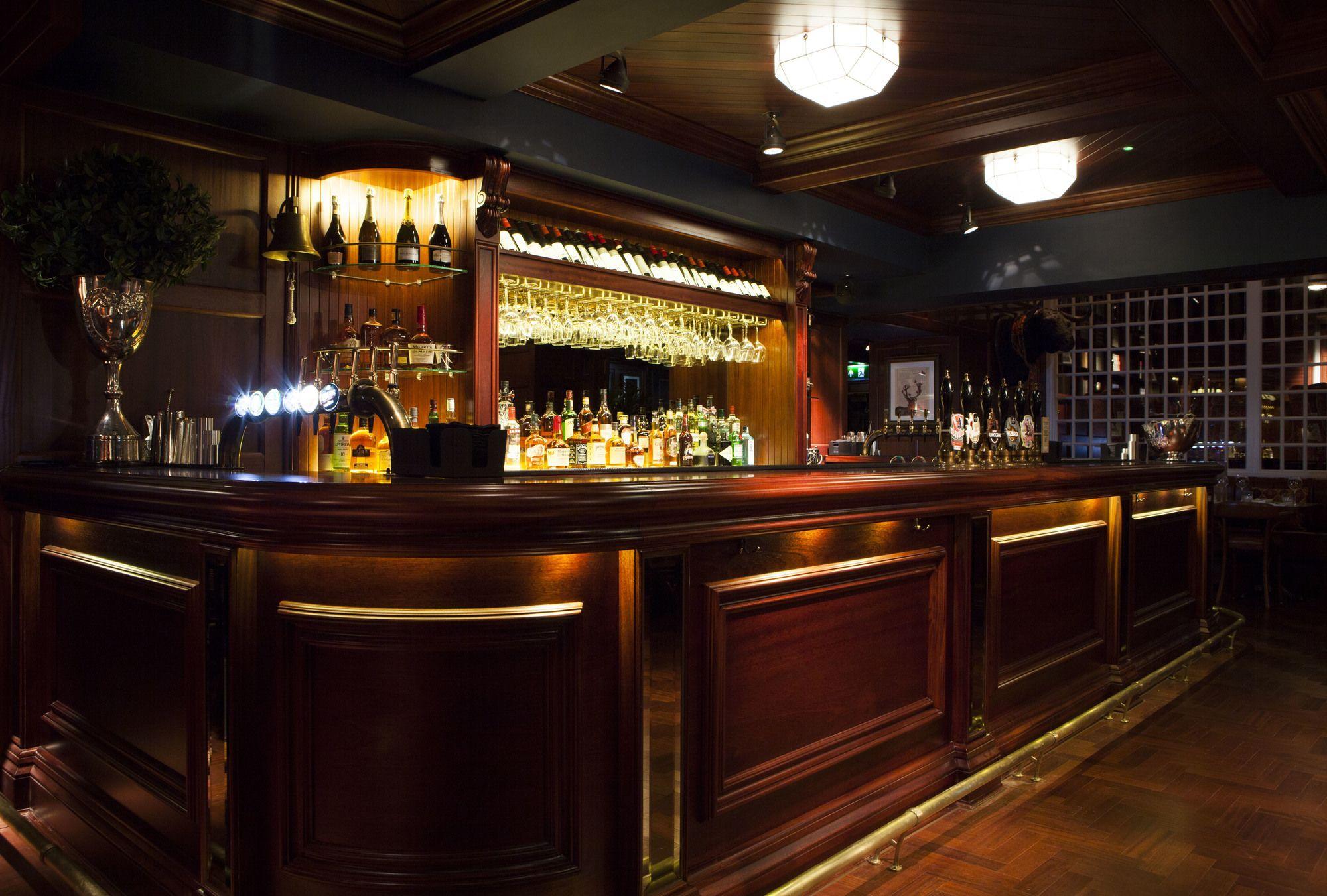 Bar/Salón THE BULLS HEAD HOTEL