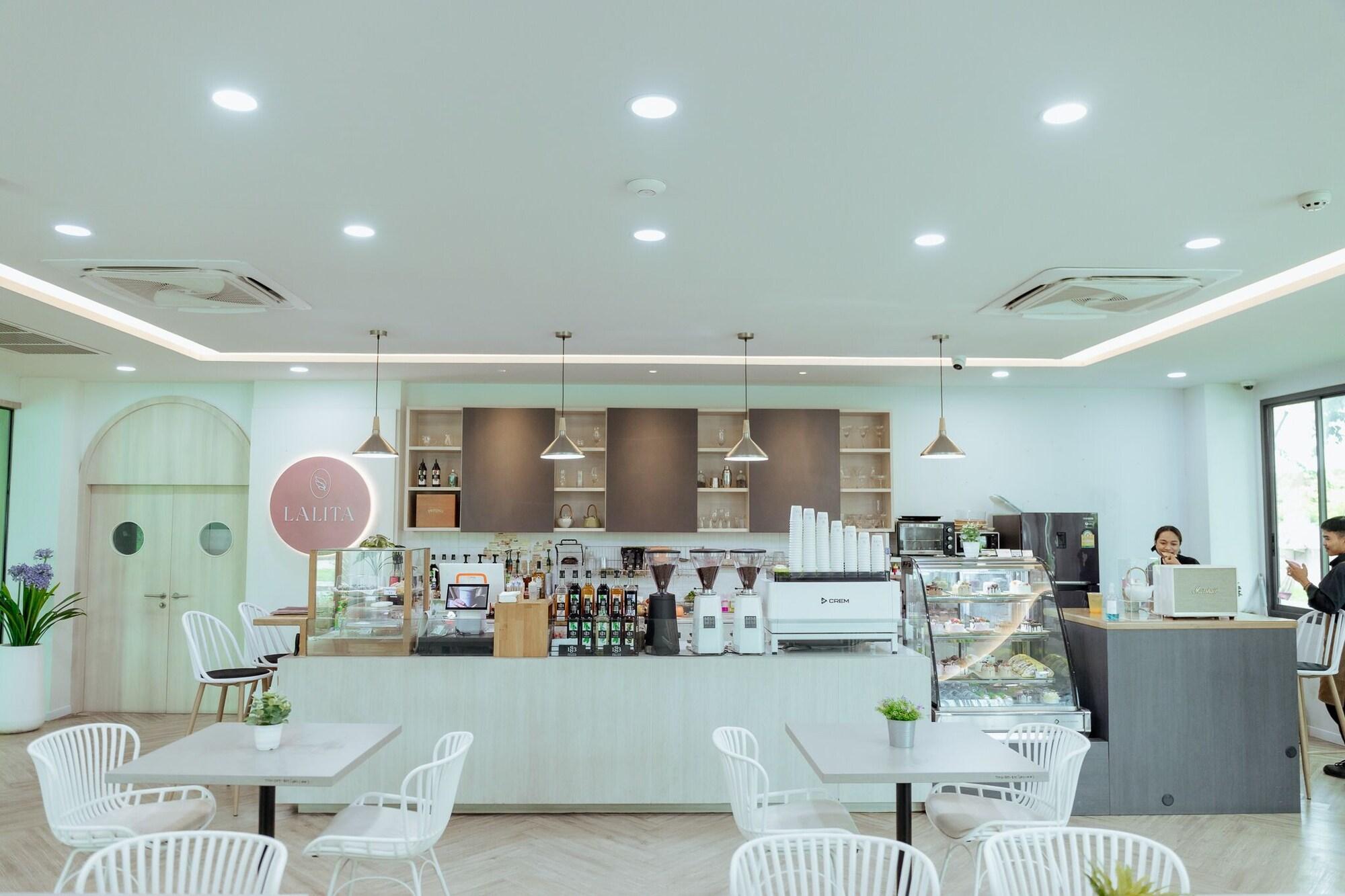 Bar/Salón RUS Hotel&Convention