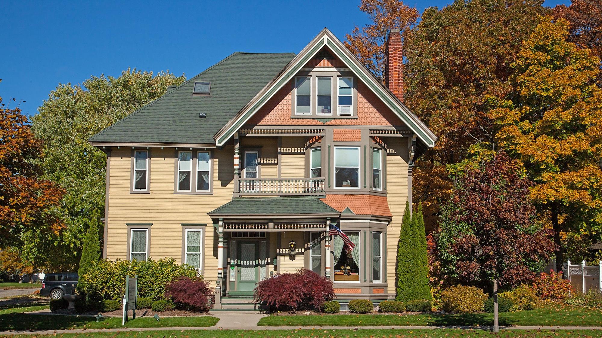 Varios Ludington House B&B