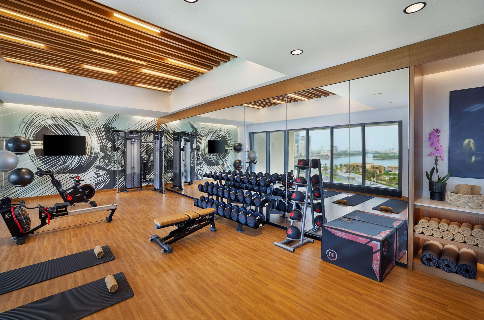 Instalaciones Recreativas DoubleTree by Hilton Sharjah Waterfront Hotel & Residences