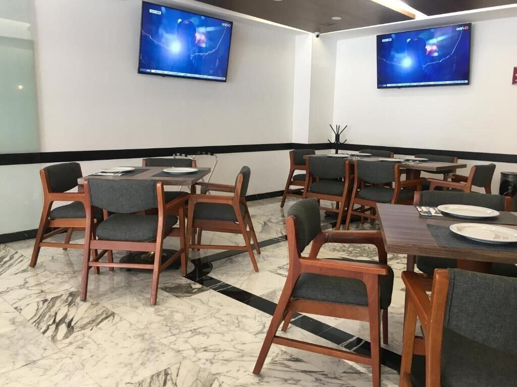 Restaurant HOTEL CASA BLANCA INTERNACIONAL