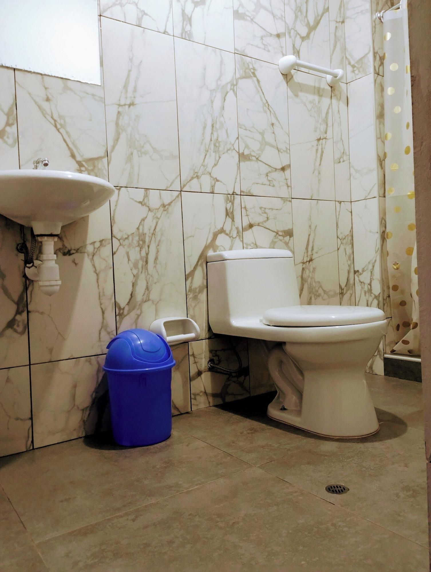 Equipamiento de Habitación Hostal TOSCANO SUITES