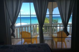 Renta temporal - Beautiful 3 bedroom house with ocean access