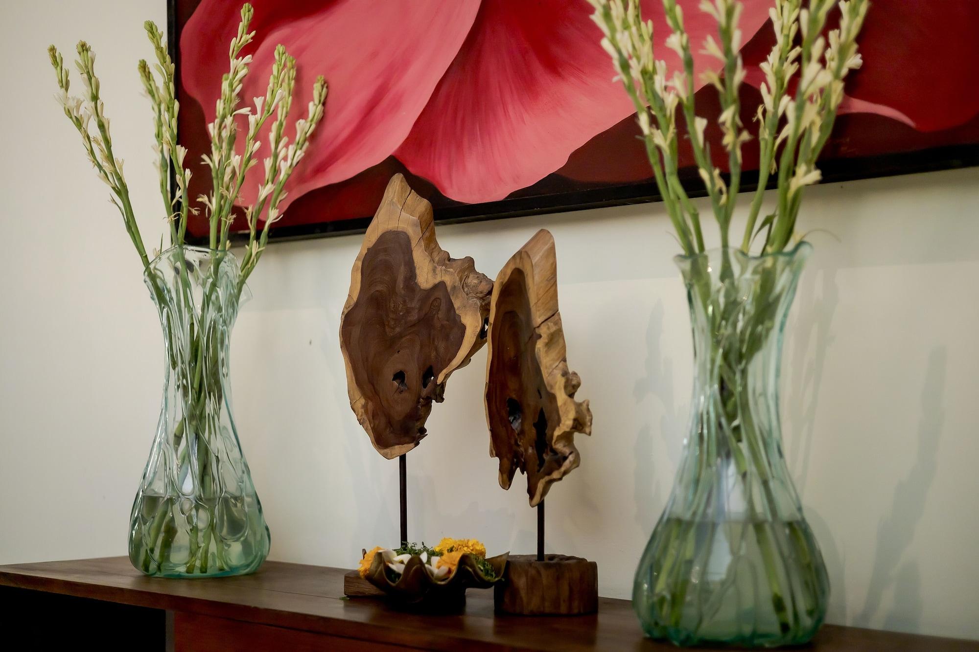 Vista Lobby Fourteen Roses Boutique Hotel Legian