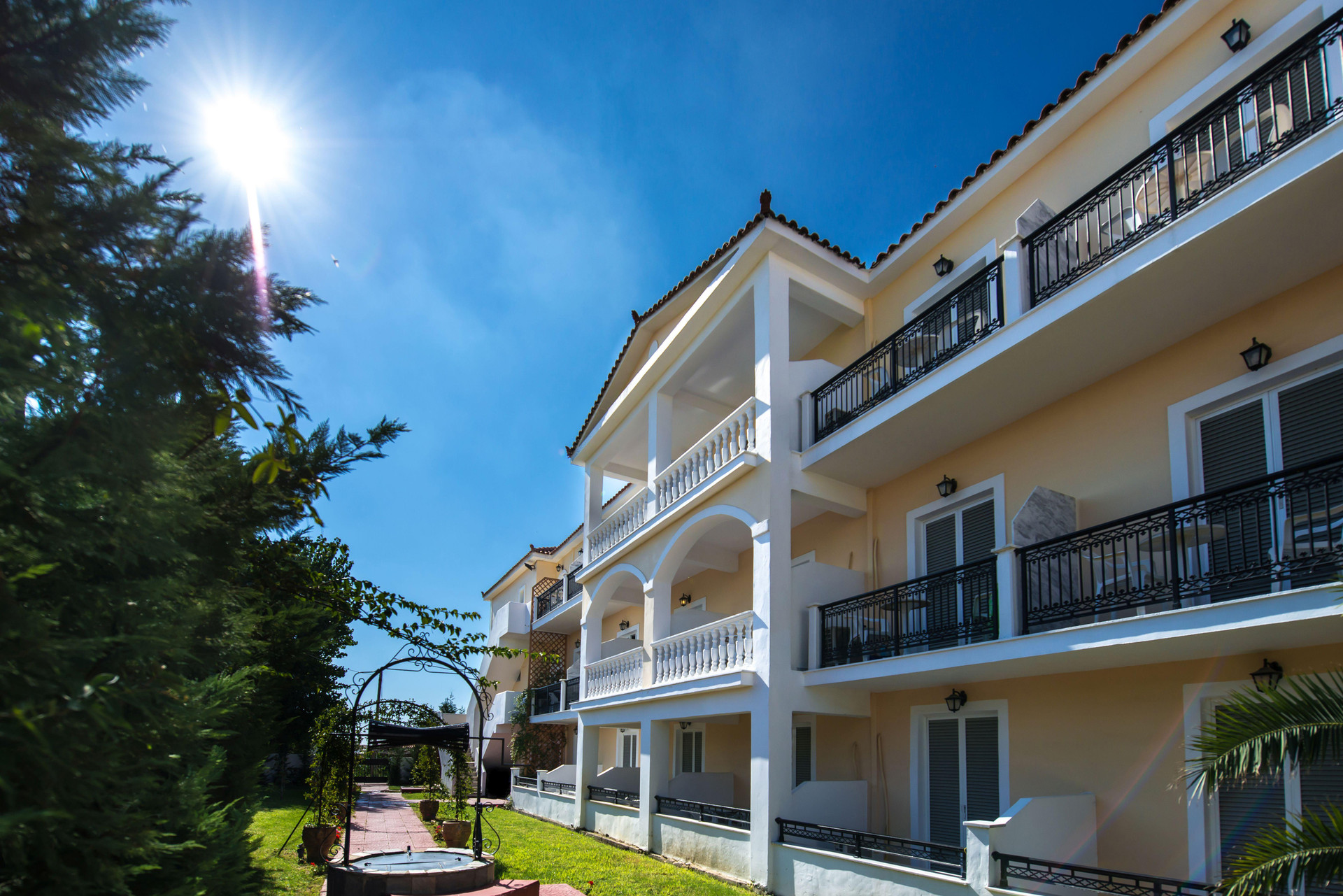 Vista Exterior California Beach Hotel - Adults only