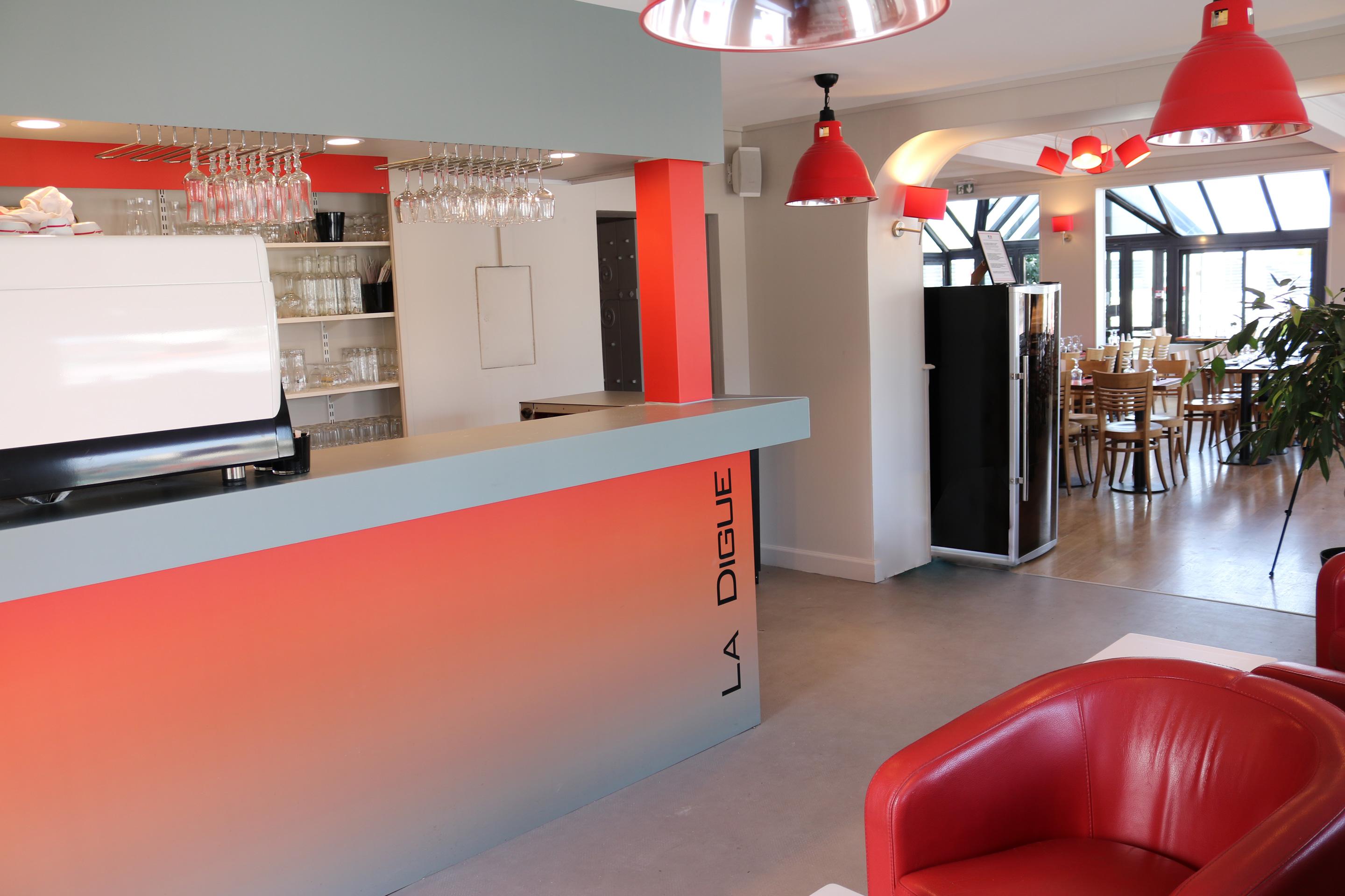 Bar/Salón La Digue