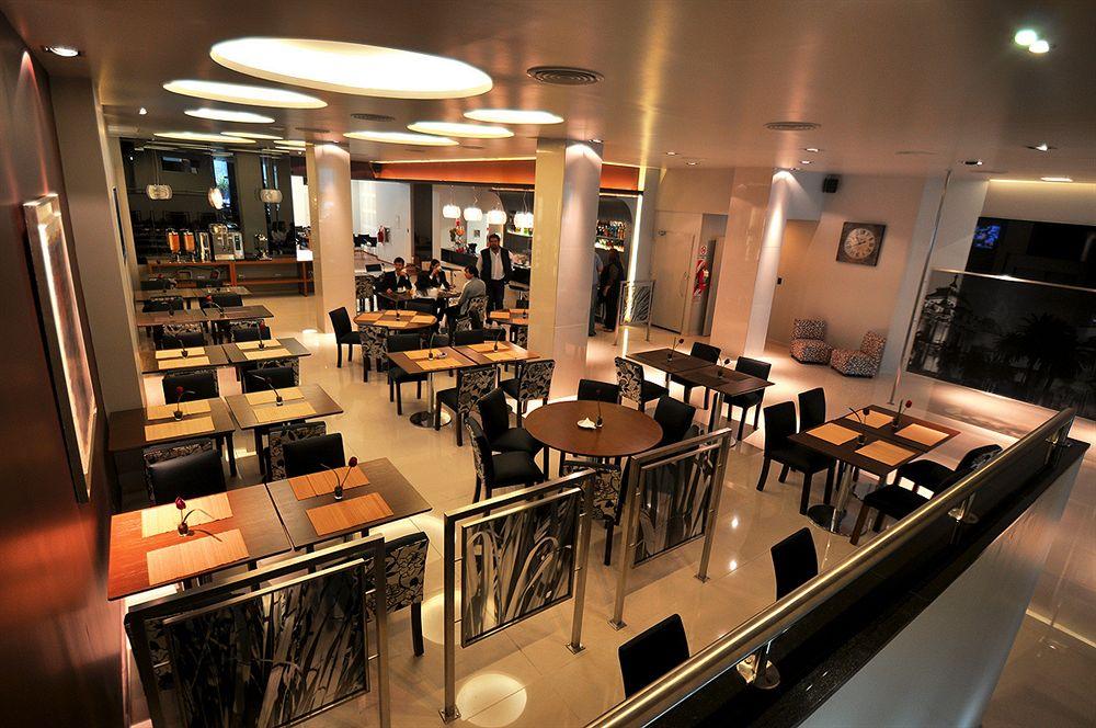 Restaurant Hotel Bicentenario Suites & Spa