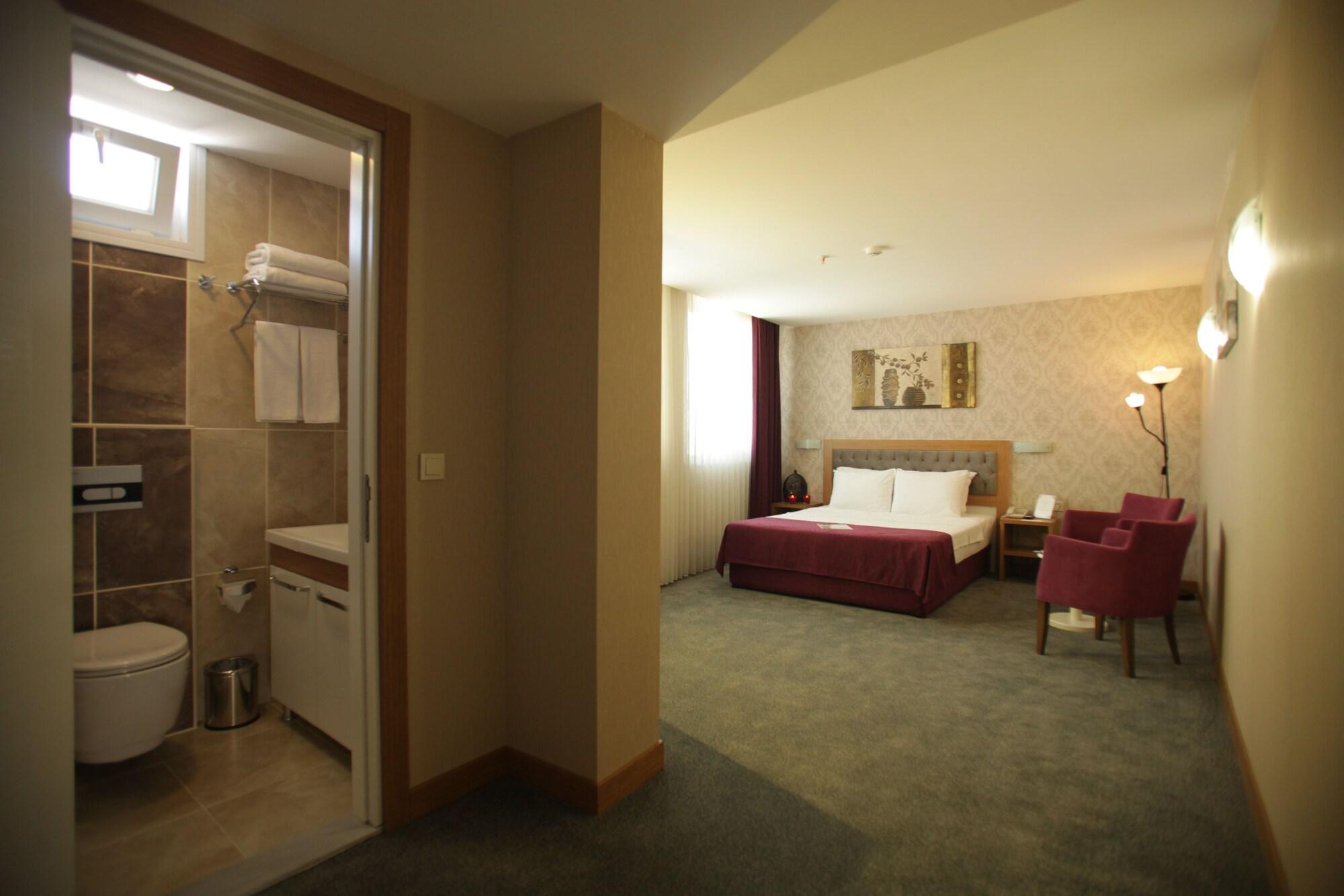 Varios Helikon Business Hotel