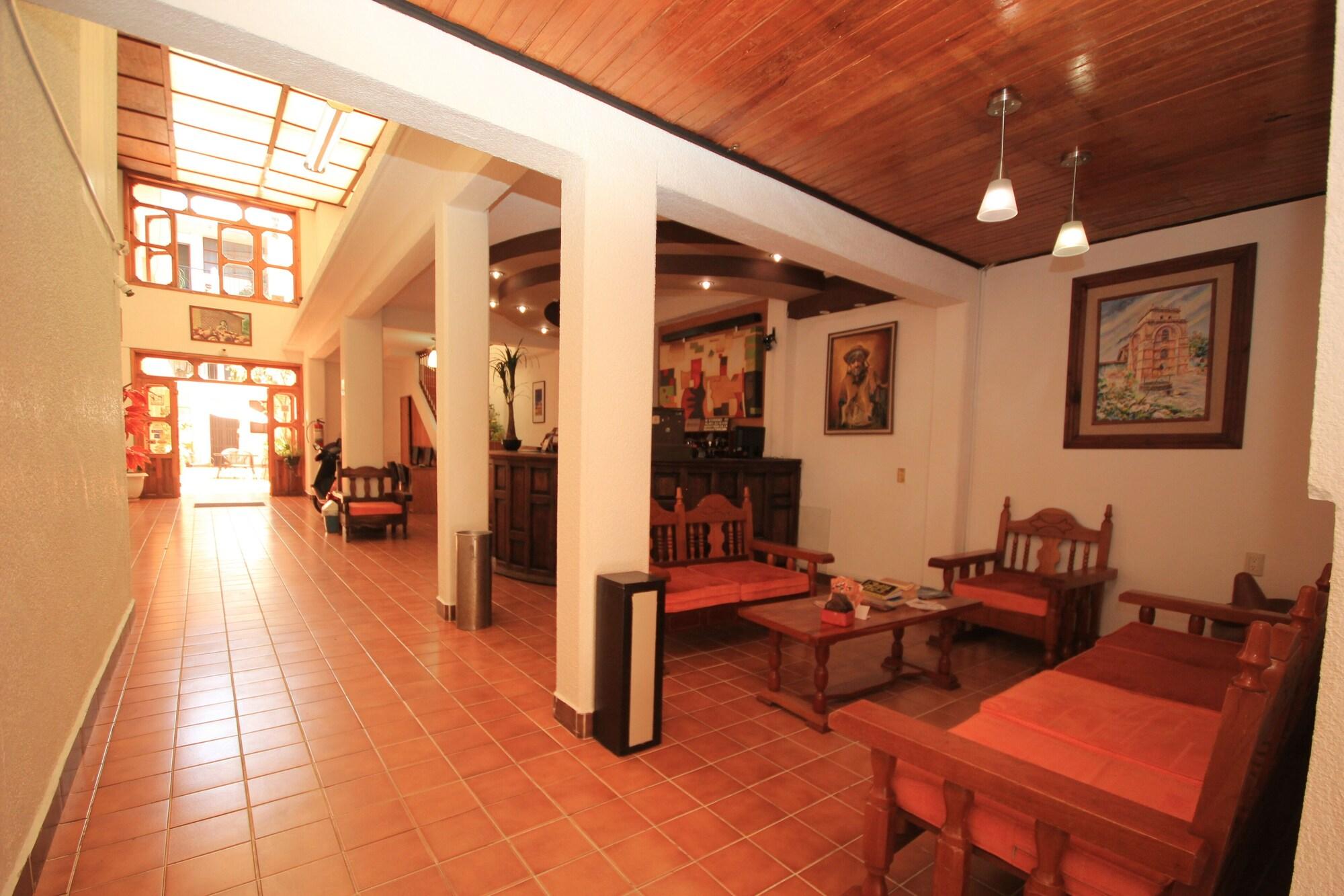 Vista Lobby Hotel San Martín