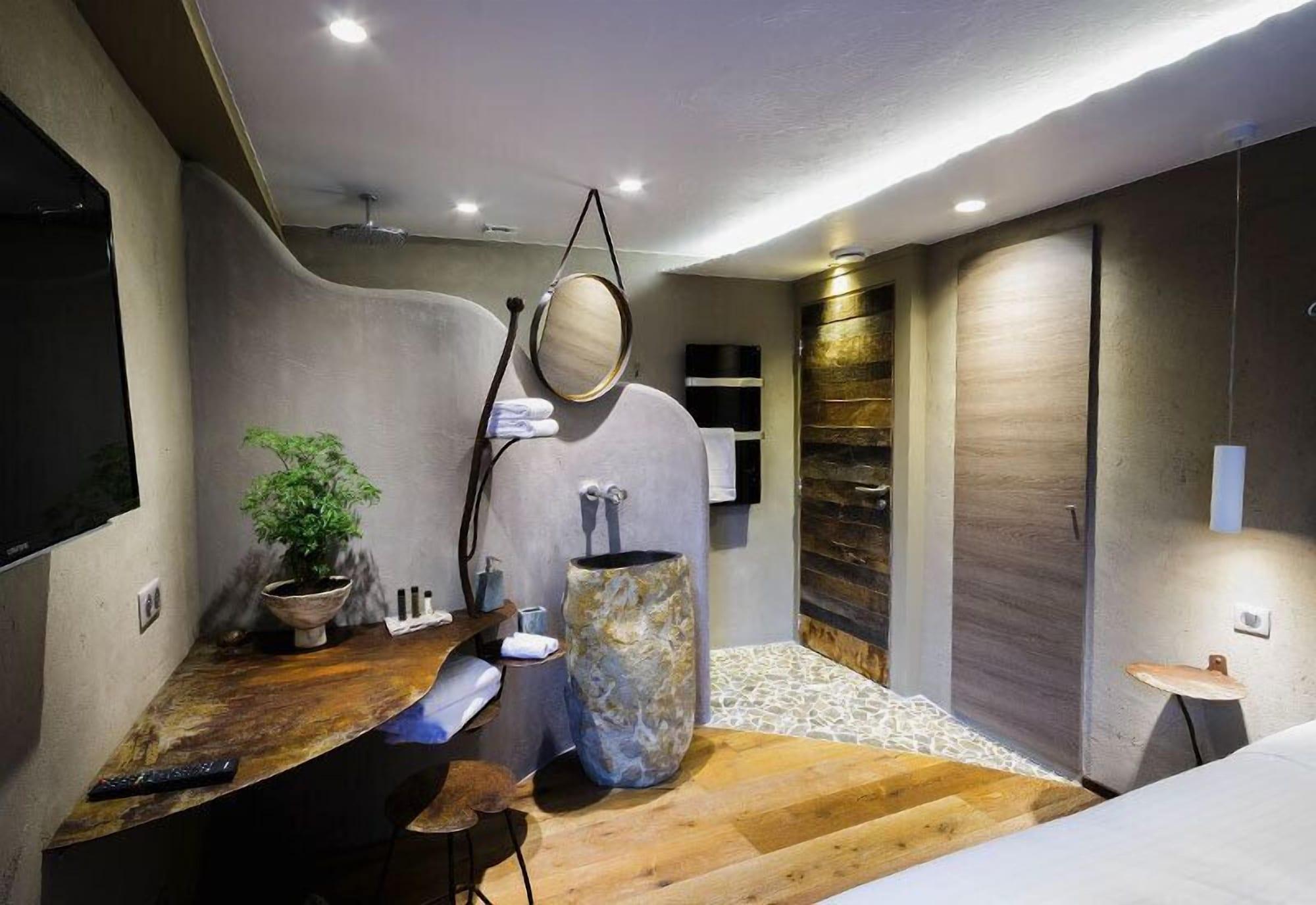 Varios Auberge au Boeuf