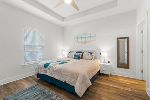 Renta Vacacional - ~Beach Bum~ Hot tub, outdoor dining, fire pit, and more! Short walk to beach!
