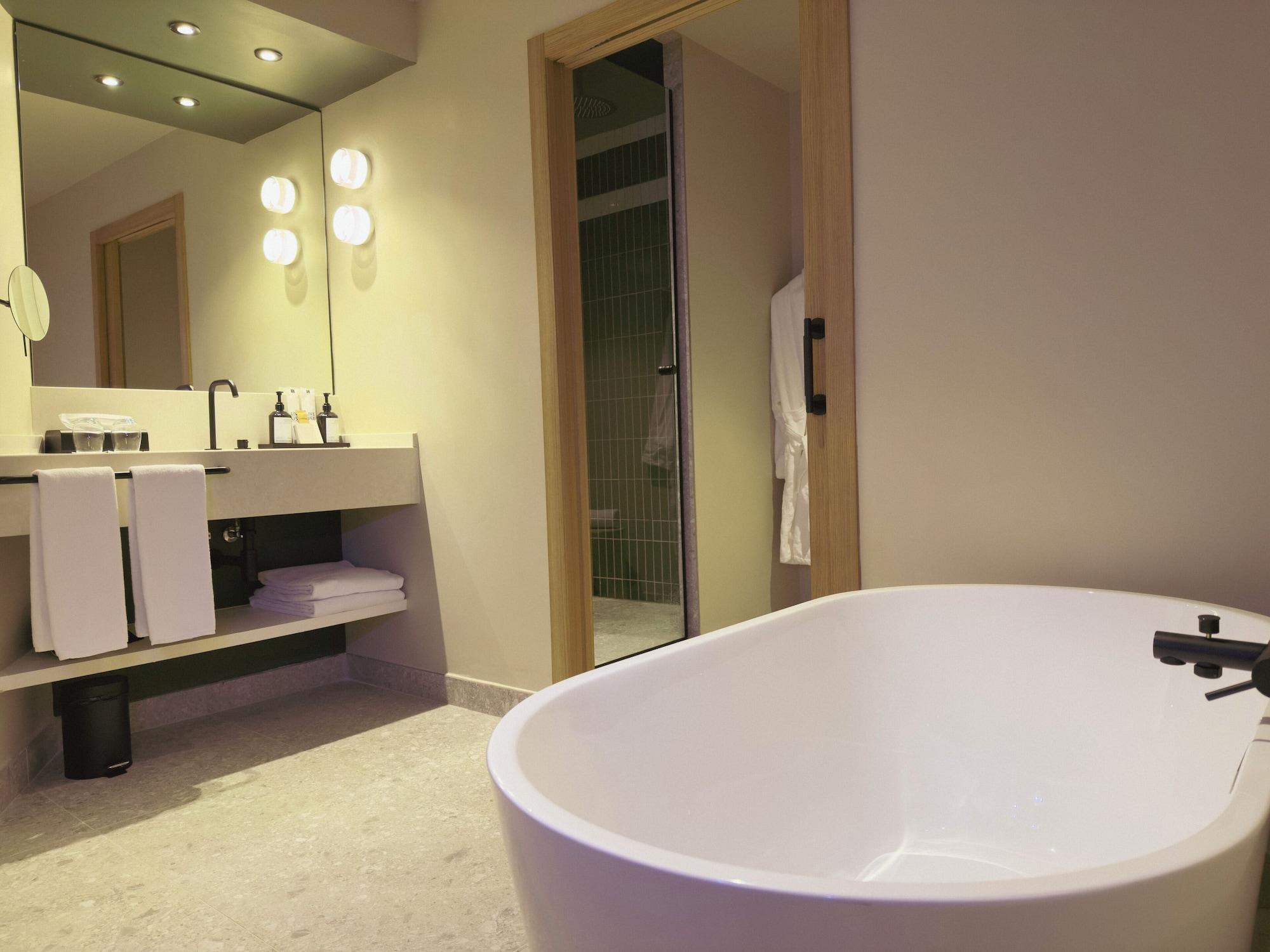 Equipamiento de Habitación Serenay Málaga Hotel