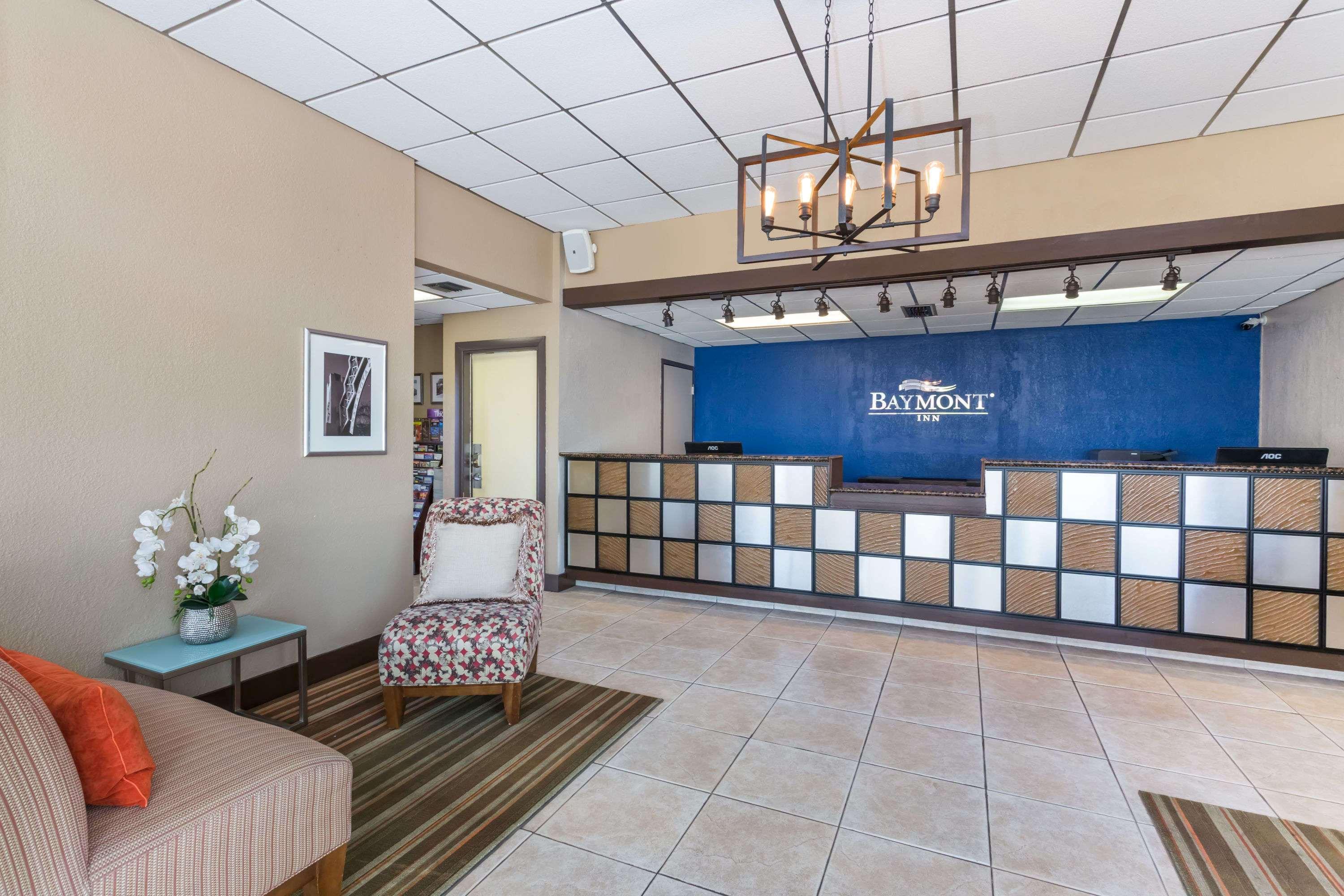 Vista Lobby Baymont by Wyndham Sarasota
