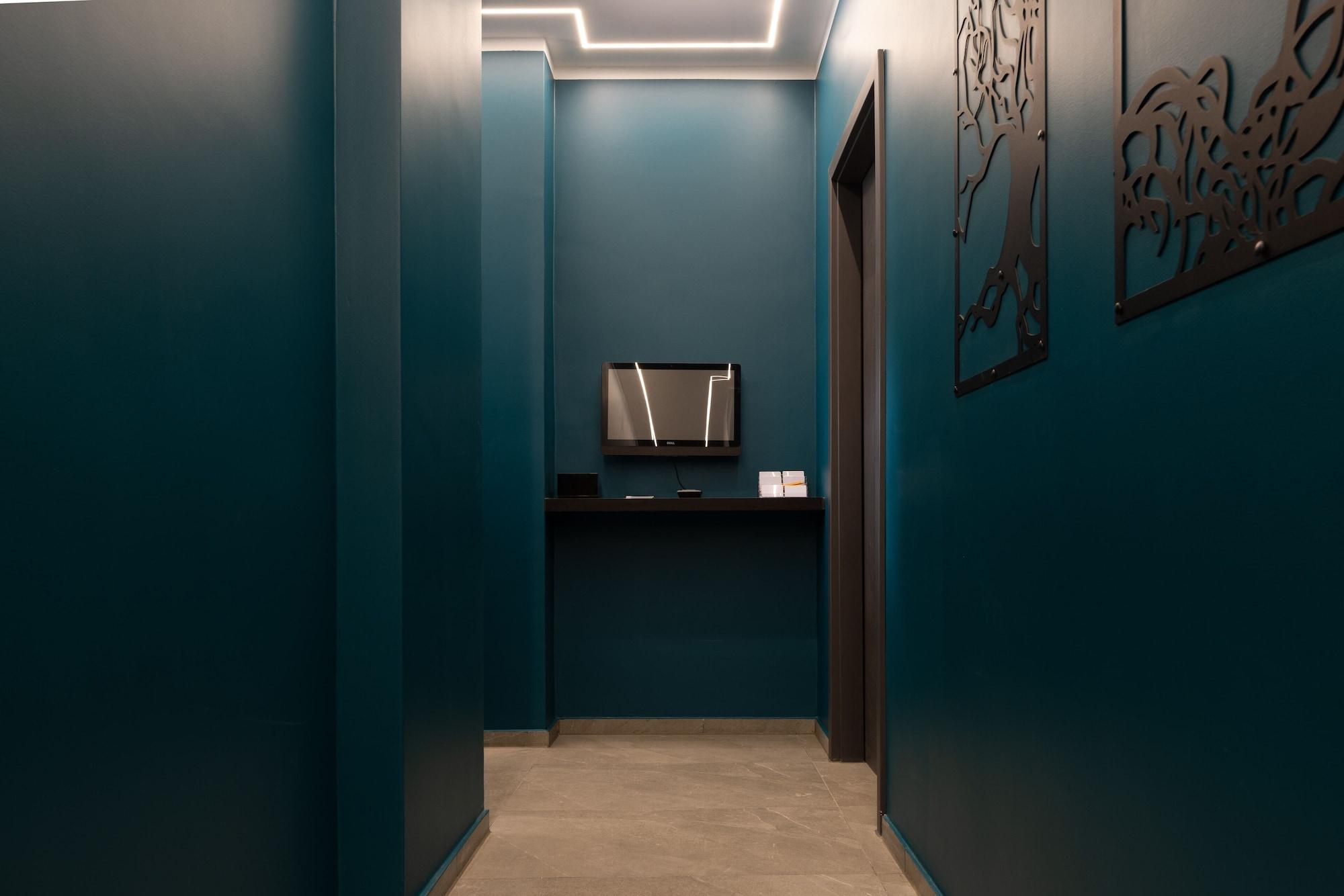 Vista Lobby Urban Design Suites