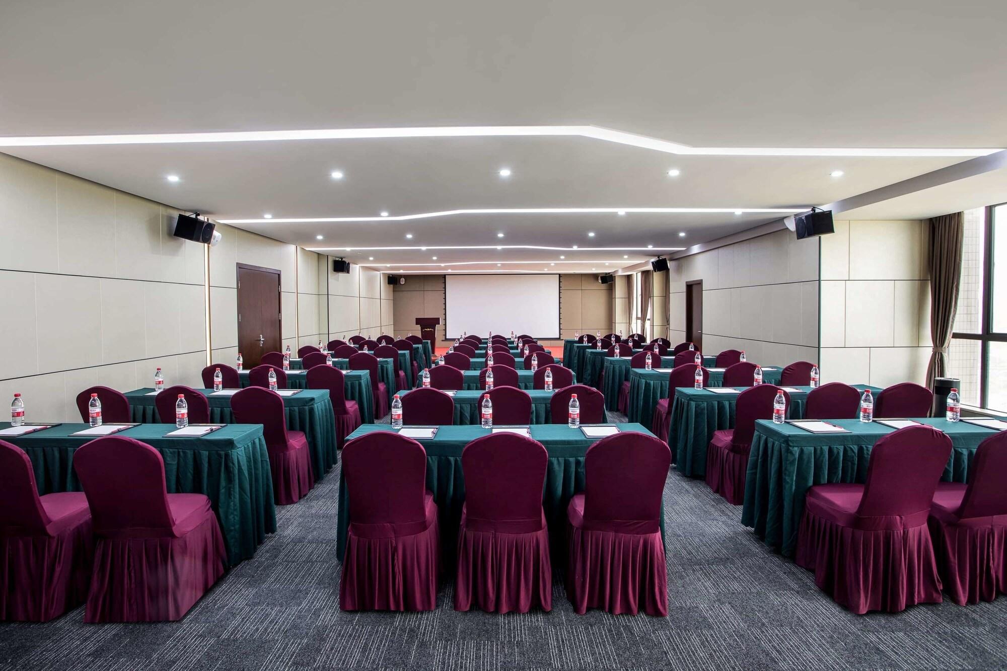 Sala de Reuniones Ramada by Wyndham Huizhou Longmen