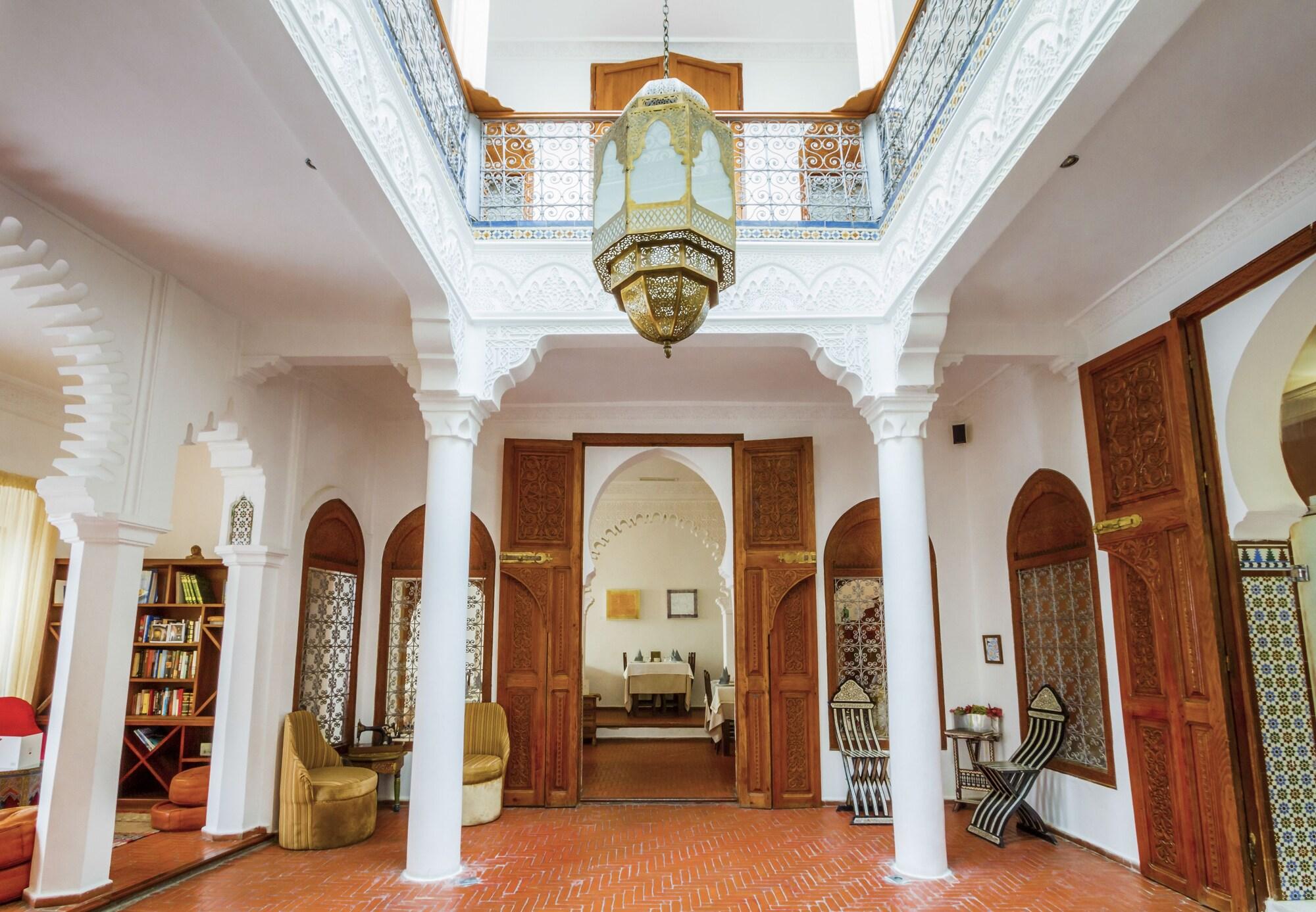 Varios Hotel Blanco Riad