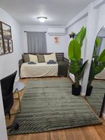 Alquiler Vacacional - Terrific 3-bedroom house with AC in vibrant New York City