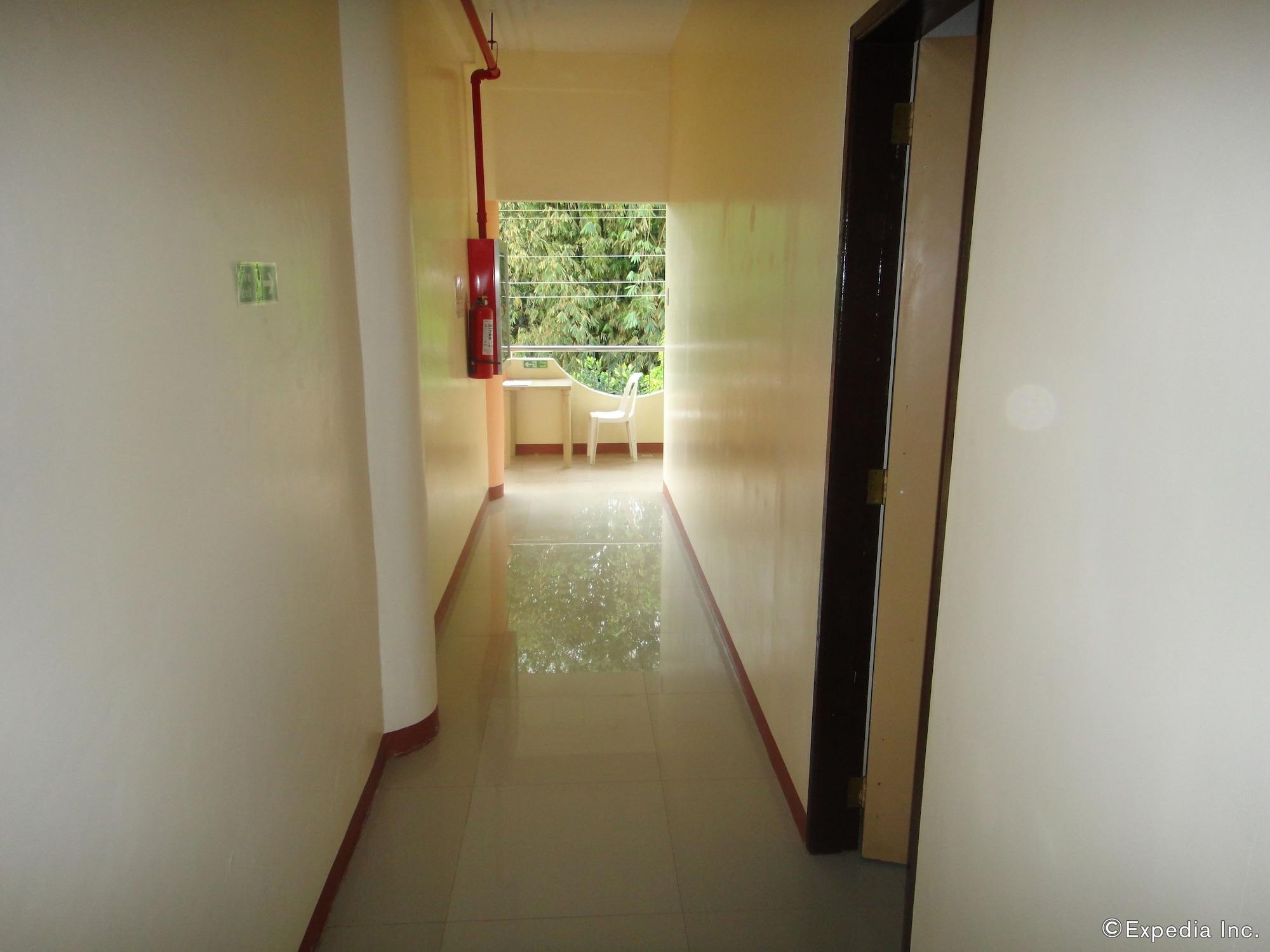 Varios Amerson Pension Place - Hostel